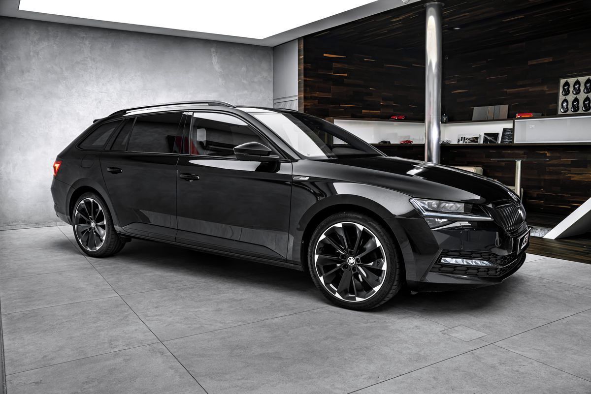 Škoda Superb, Sportline - fotka 5