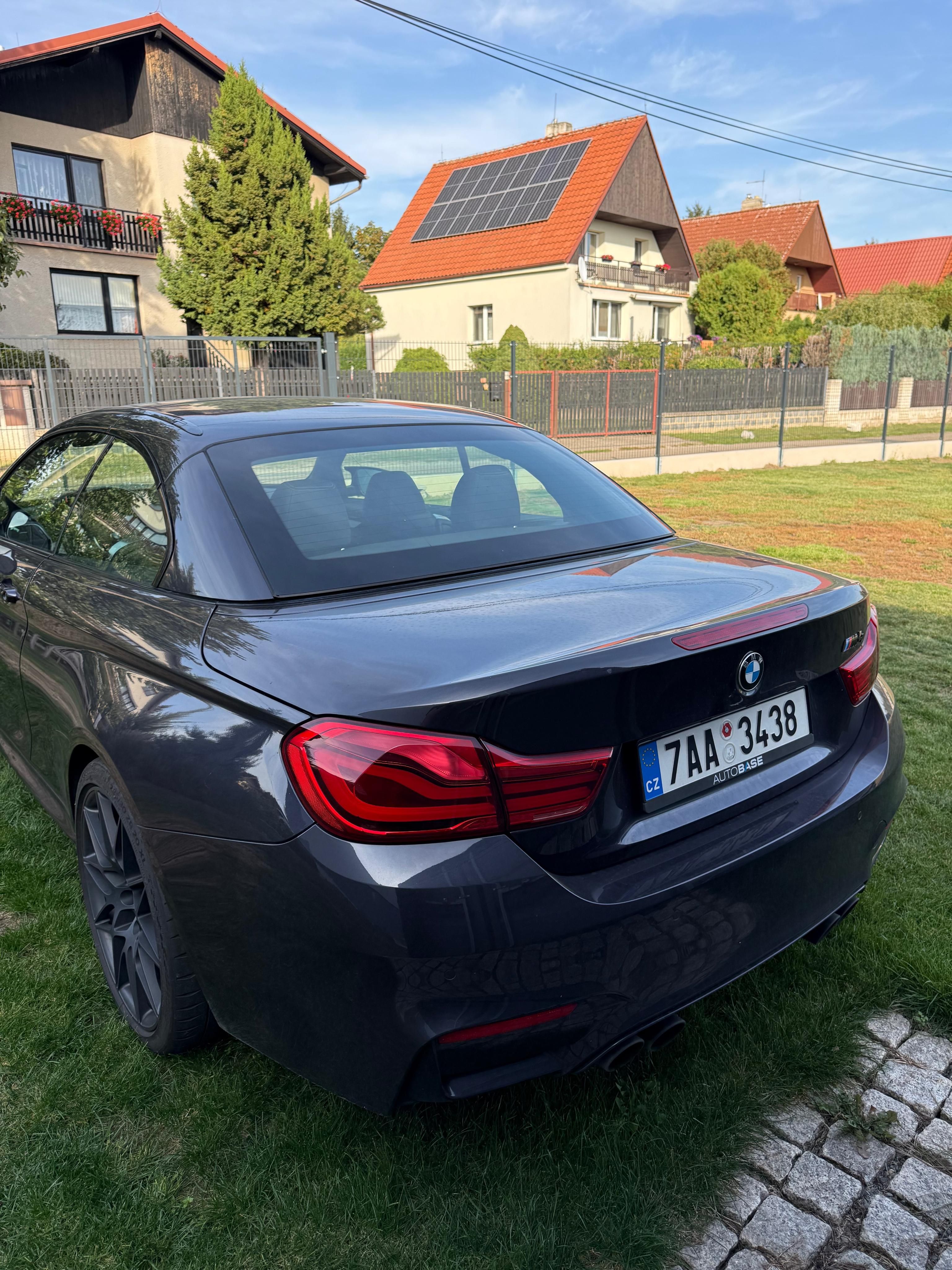 BMW M4, BMW M4 cabrio Edition 30 Jahre - fotka 5