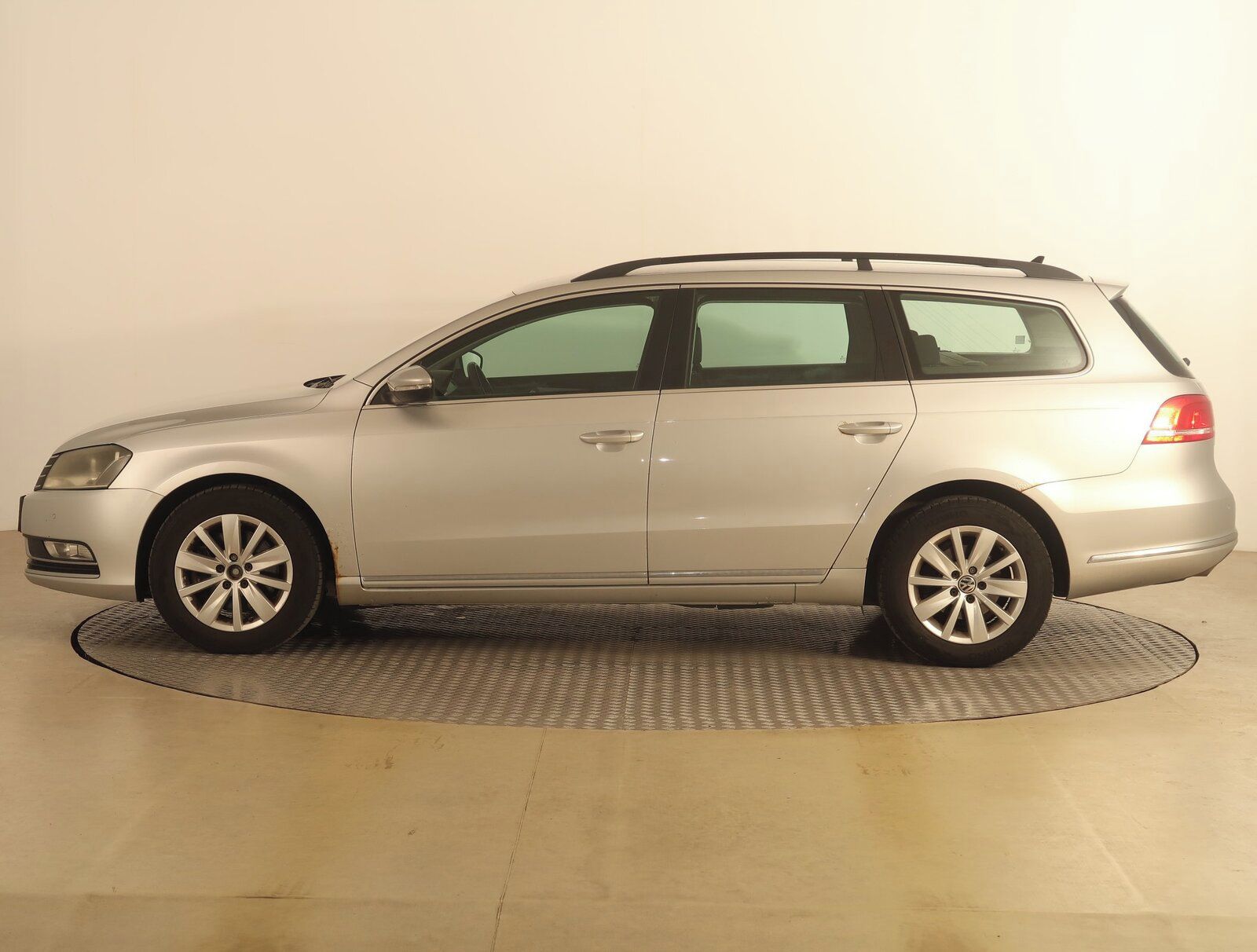 Volkswagen Passat, 2.0 TDI, Comfortline, Automat - fotka 3