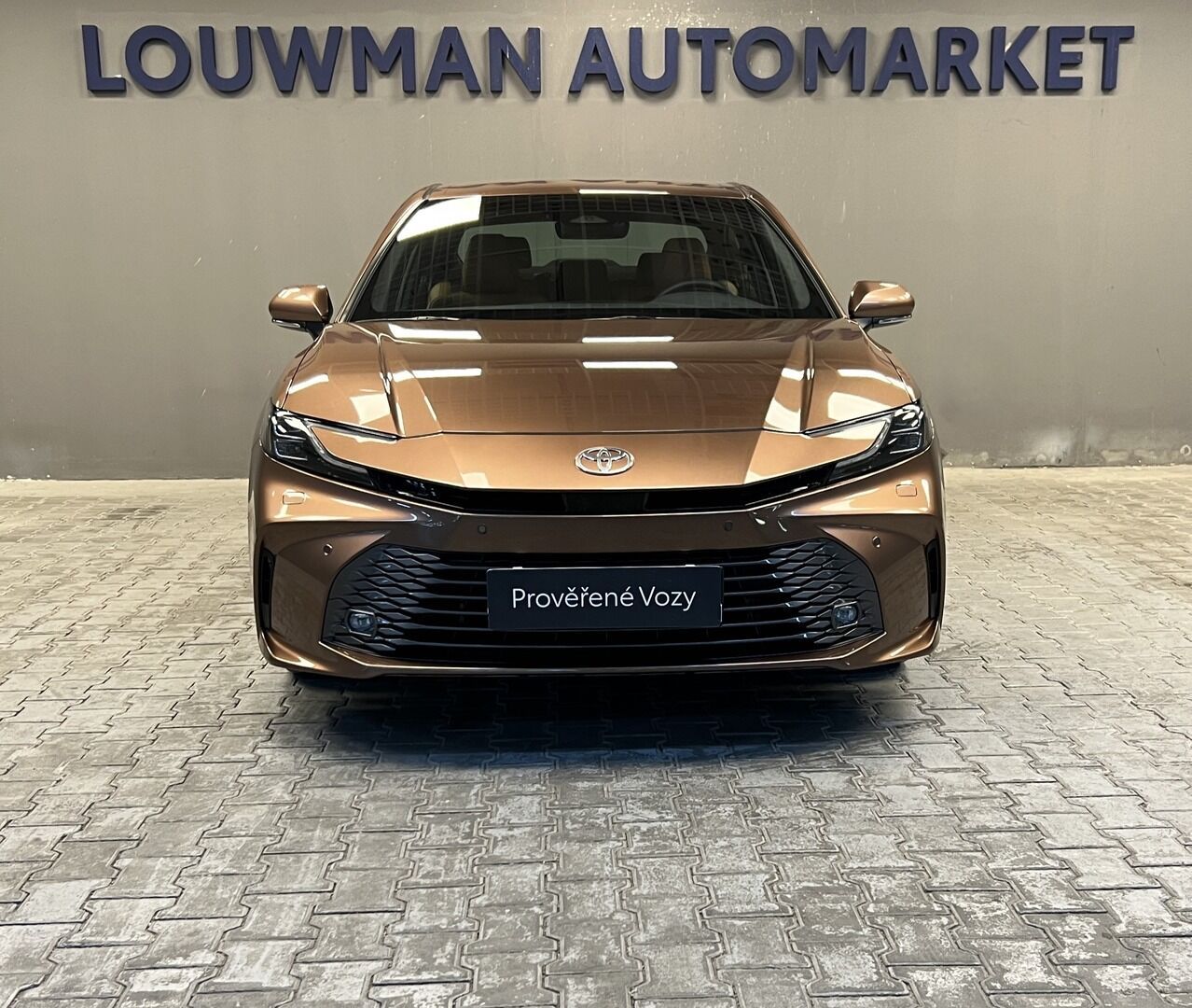 Toyota Camry, 2,5 Hybrid AT Prestige - fotka 6