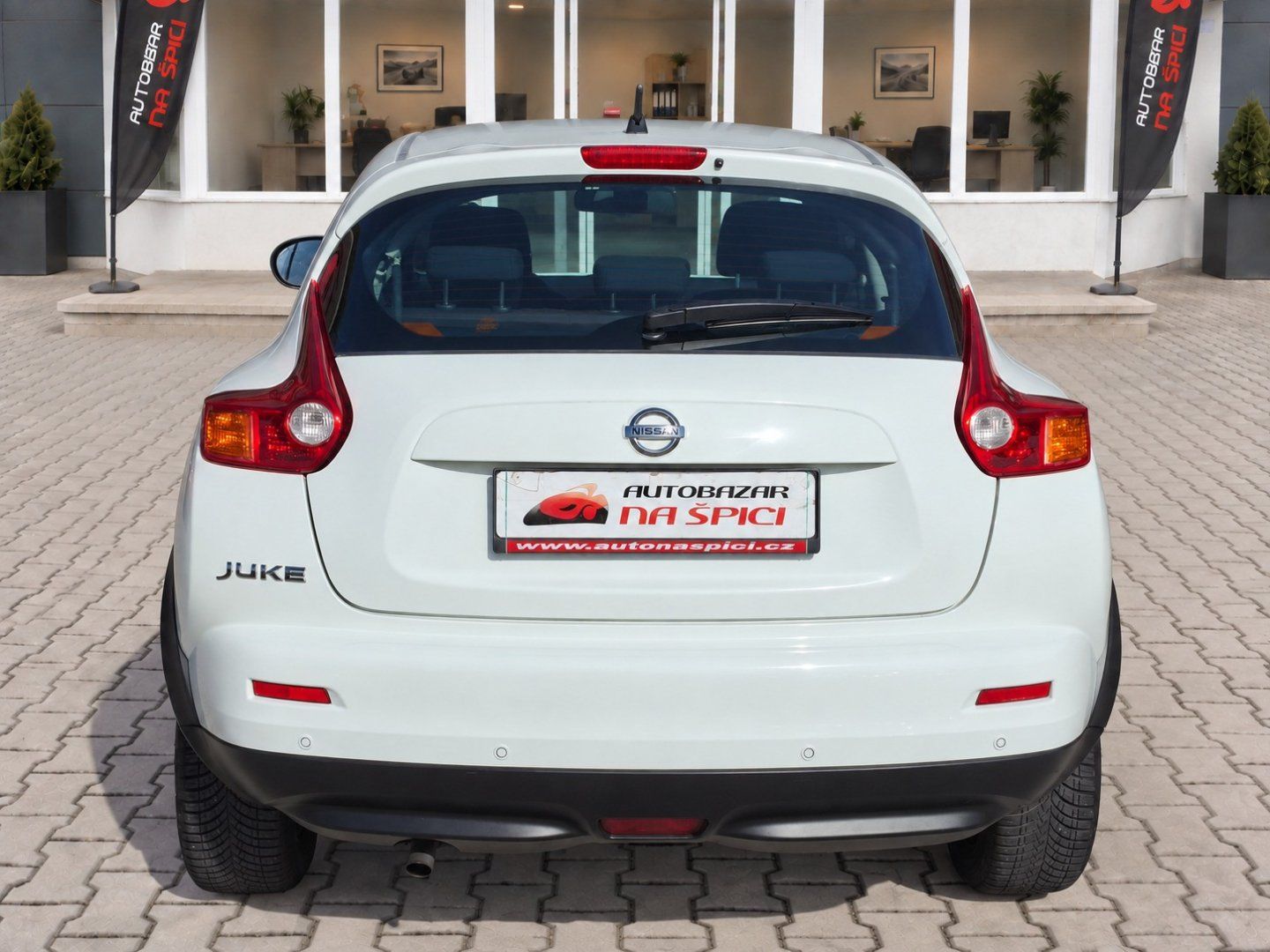Nissan Juke, 1.6i 86kW MAN -PARK.SENZORY - fotka 6