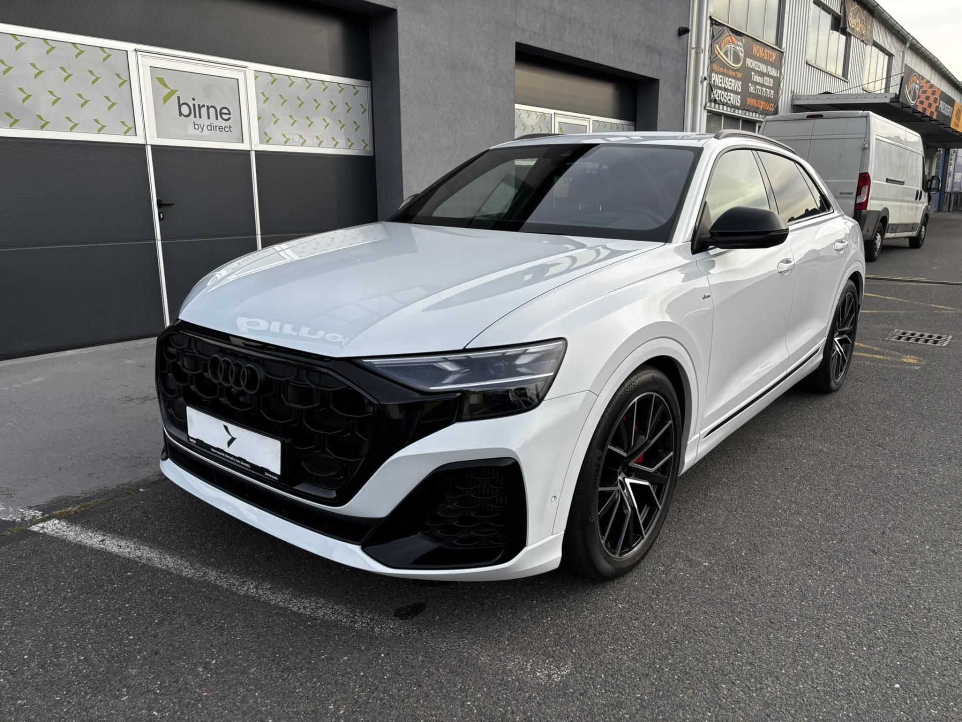 Audi Q8, 3.0 TFSI Plug In (360 kW) - fotka 5