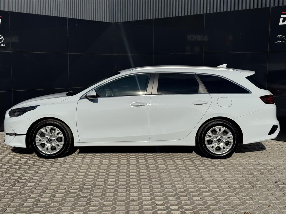 Kia Cee´d, 1,6 CRDI Exclusive ČR DPH - fotka 5