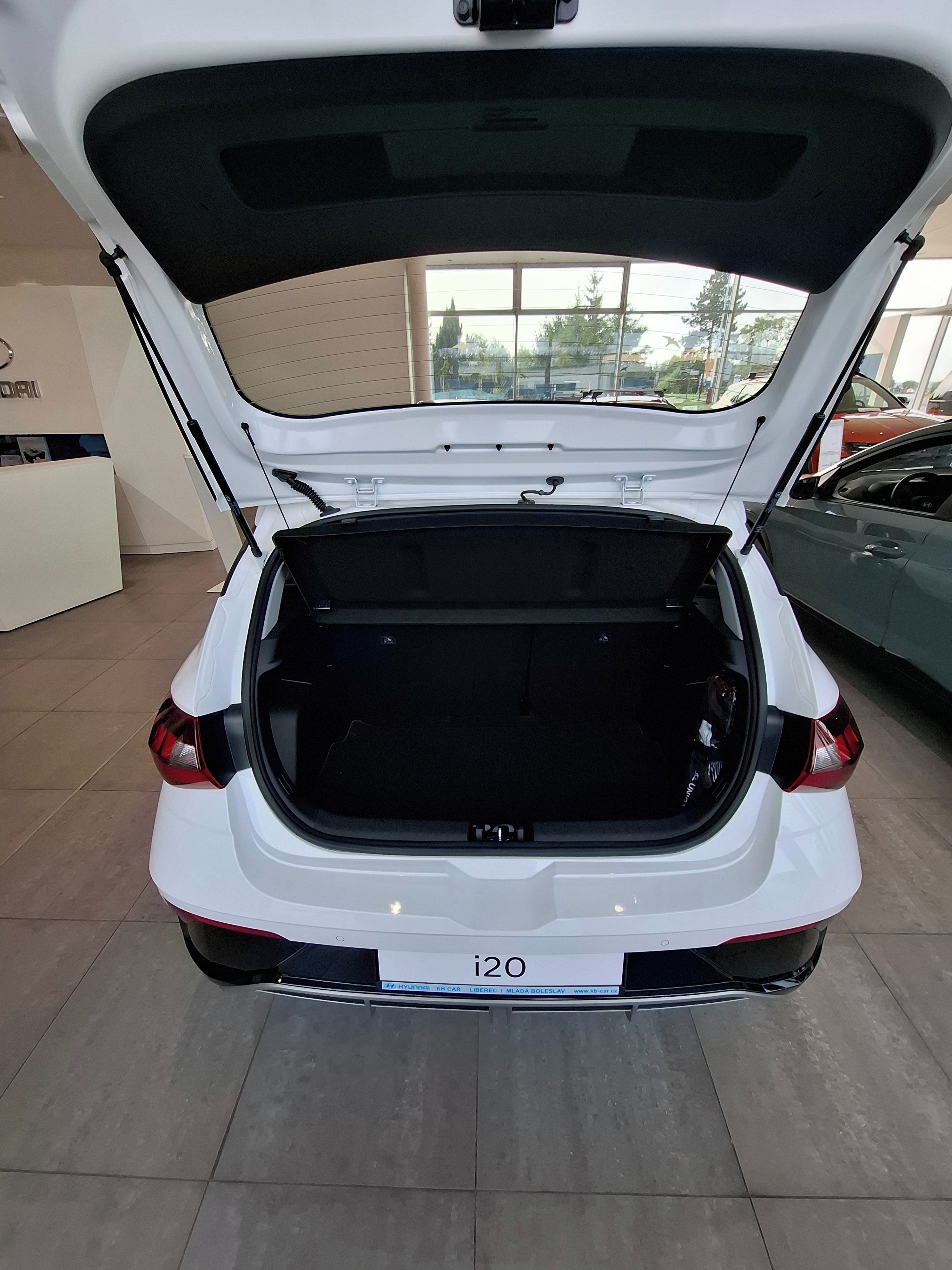 Hyundai i20, 1,0TGDI 66kW GO FWD MT - fotka 5
