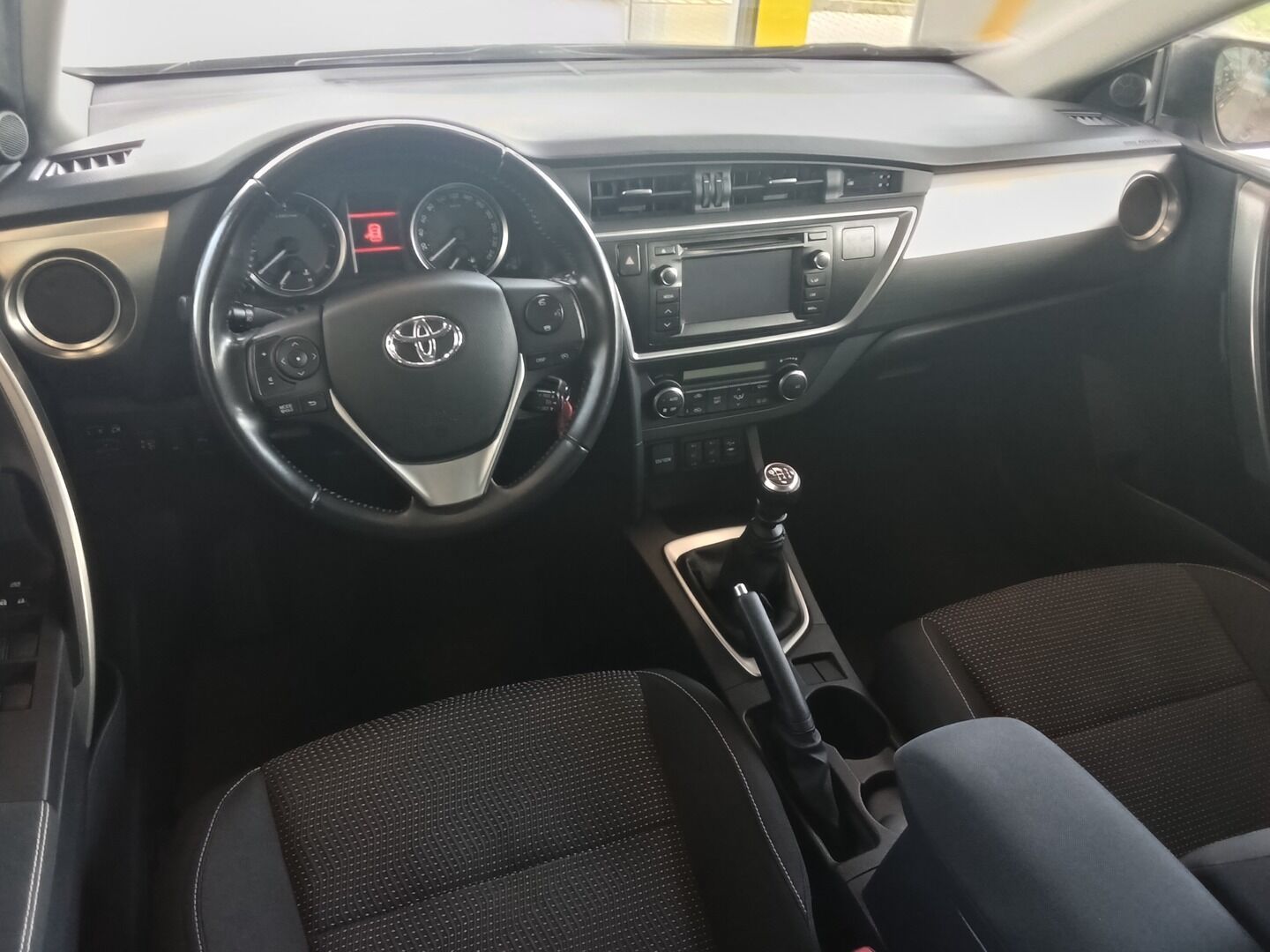 Toyota Auris, 1.6VVT-i 97KW 2013 - fotka 6