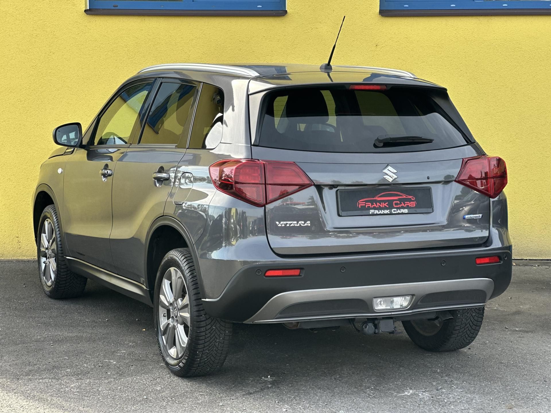Suzuki Vitara, 4x4*1.4 hybrid/95Kw * 1.Maj. - fotka 3