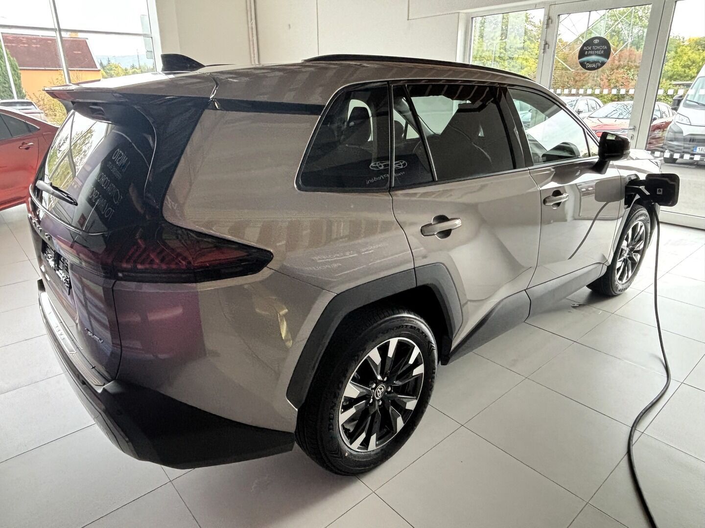 Toyota Rav4, 2,5 Comfort Business AWD PHEV - fotka 6
