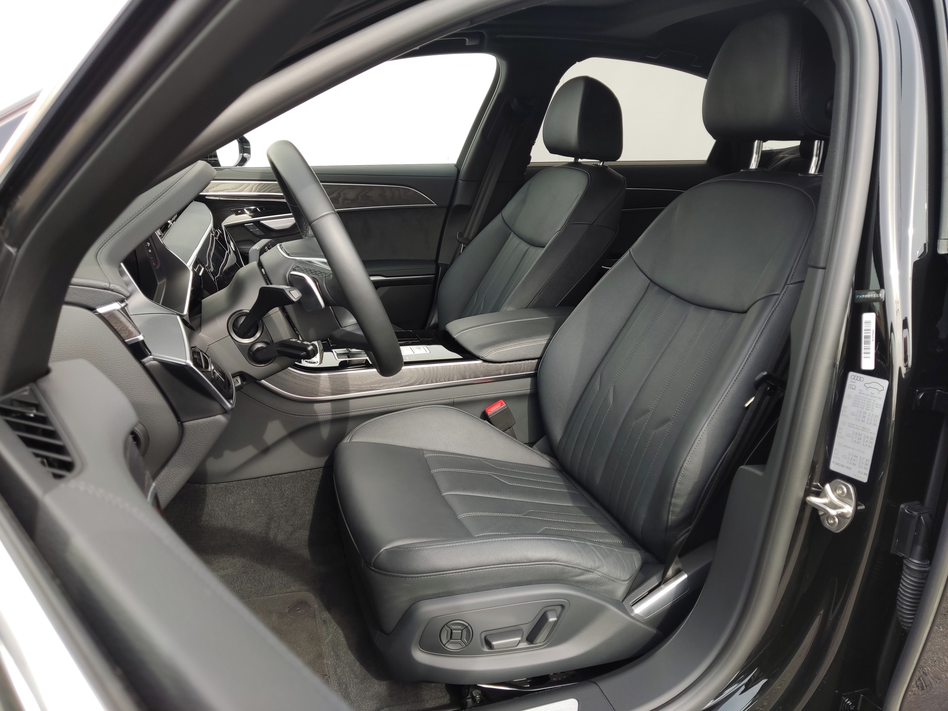 Audi A8, 3.0 TDI V6 210 kW 50 quattro - fotka 6