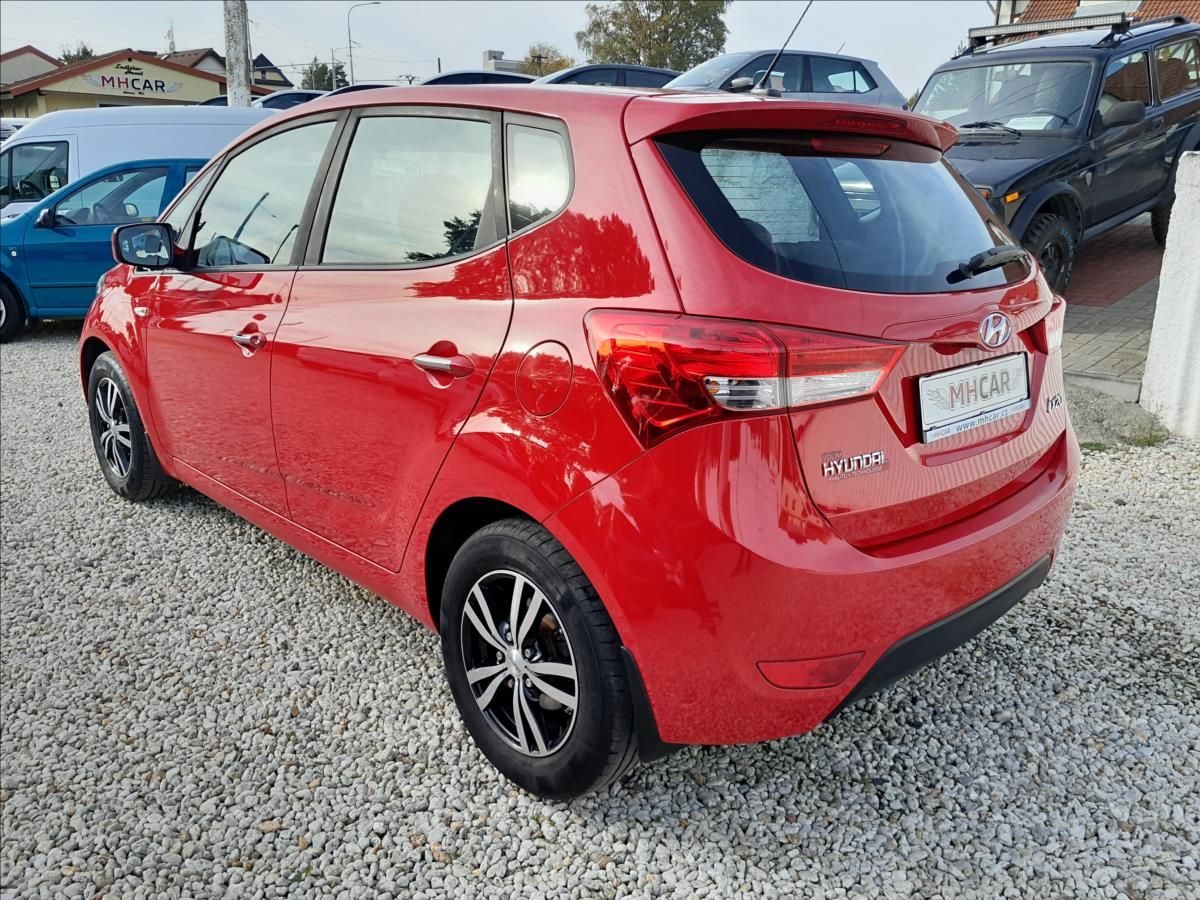Hyundai ix20, 1,6i 91 kW - fotka 5