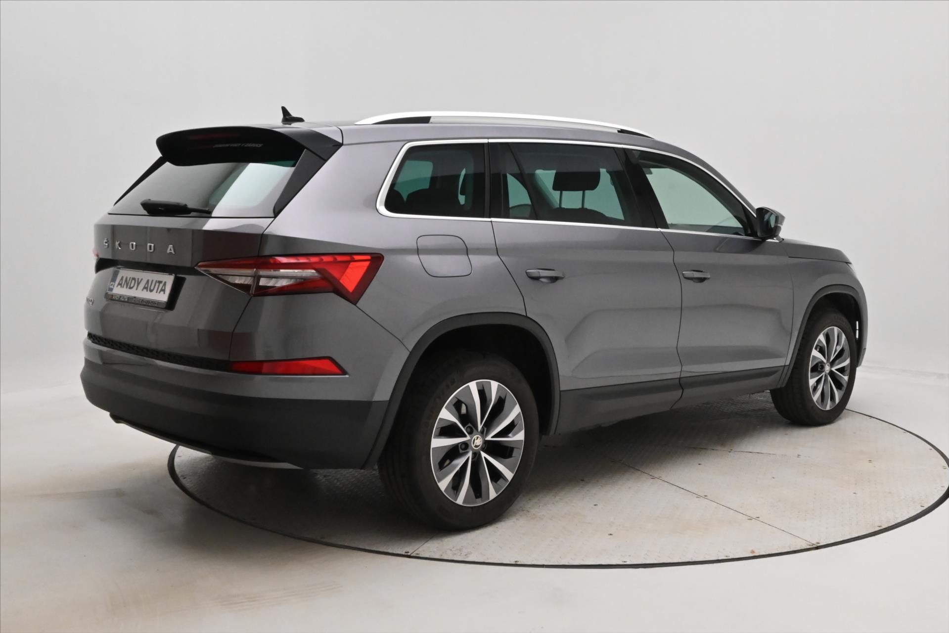 Škoda Kodiaq, 2,0 TDI 110kW DSG Ambition Zár - fotka 5
