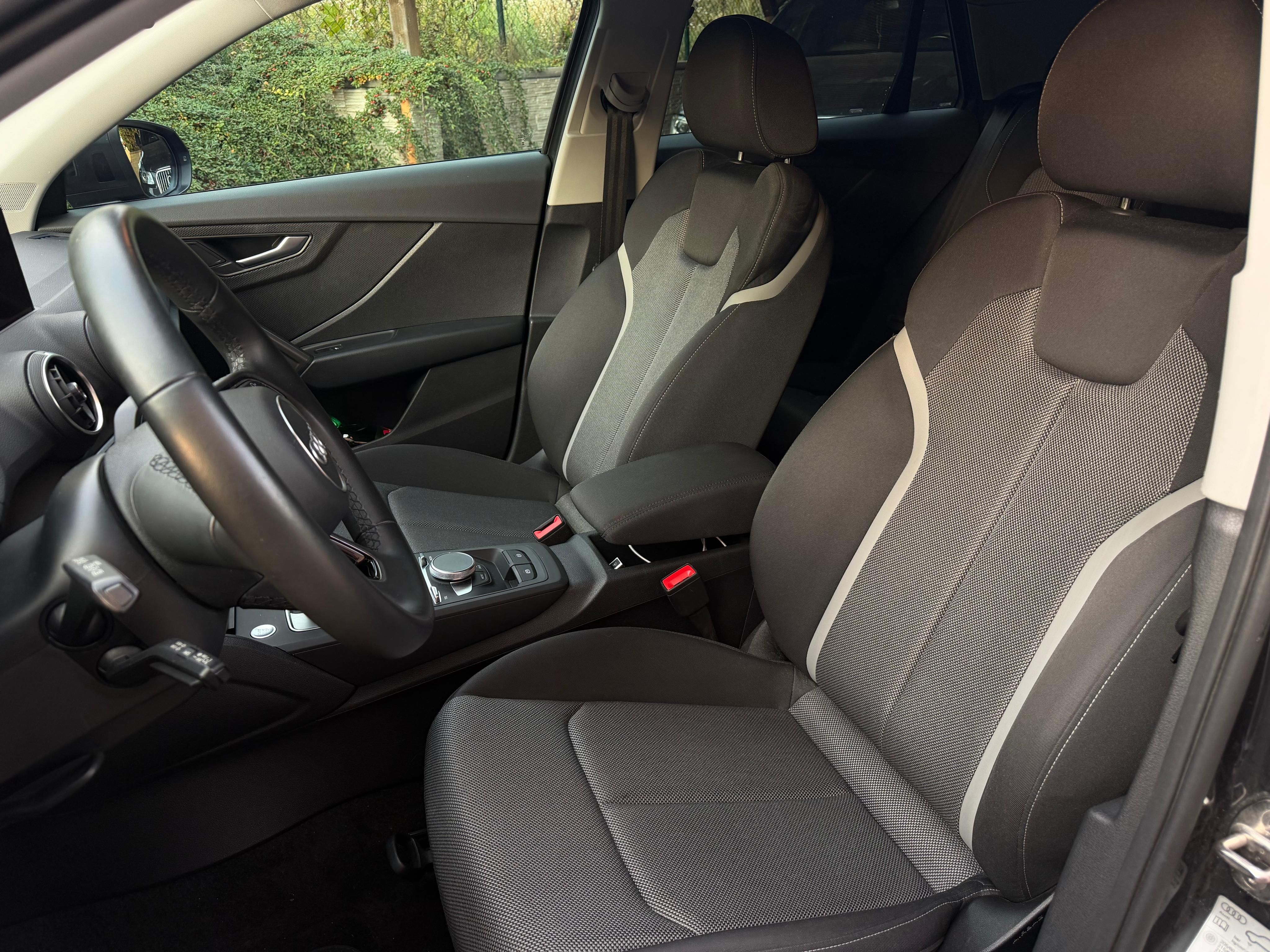 Audi Q2, Audi Q2 1,5 TFSI [telefon skryt]kW - fotka 4