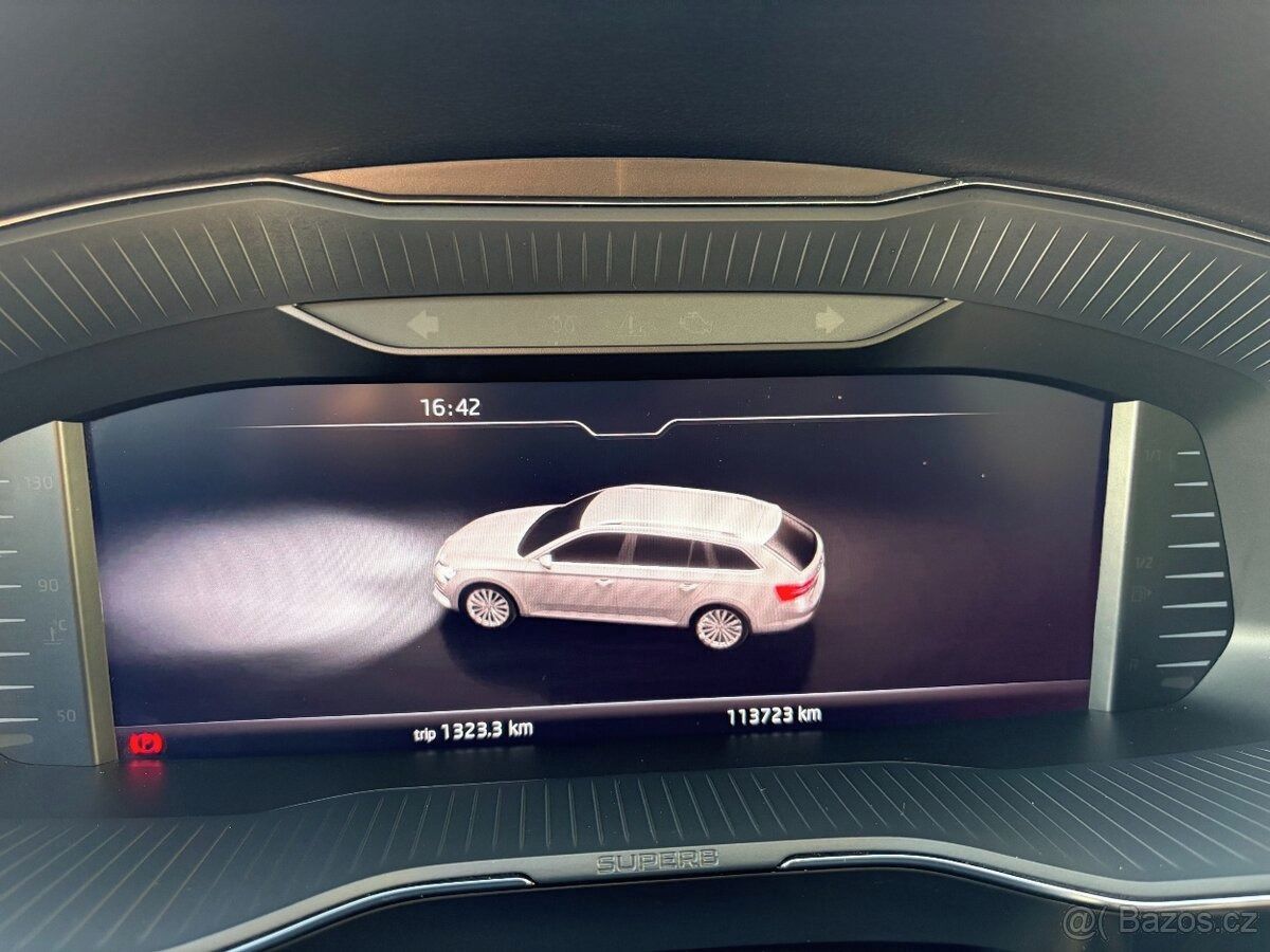 Škoda Superb, Škoda Superb III Combi 2.0 TSI - fotka 3