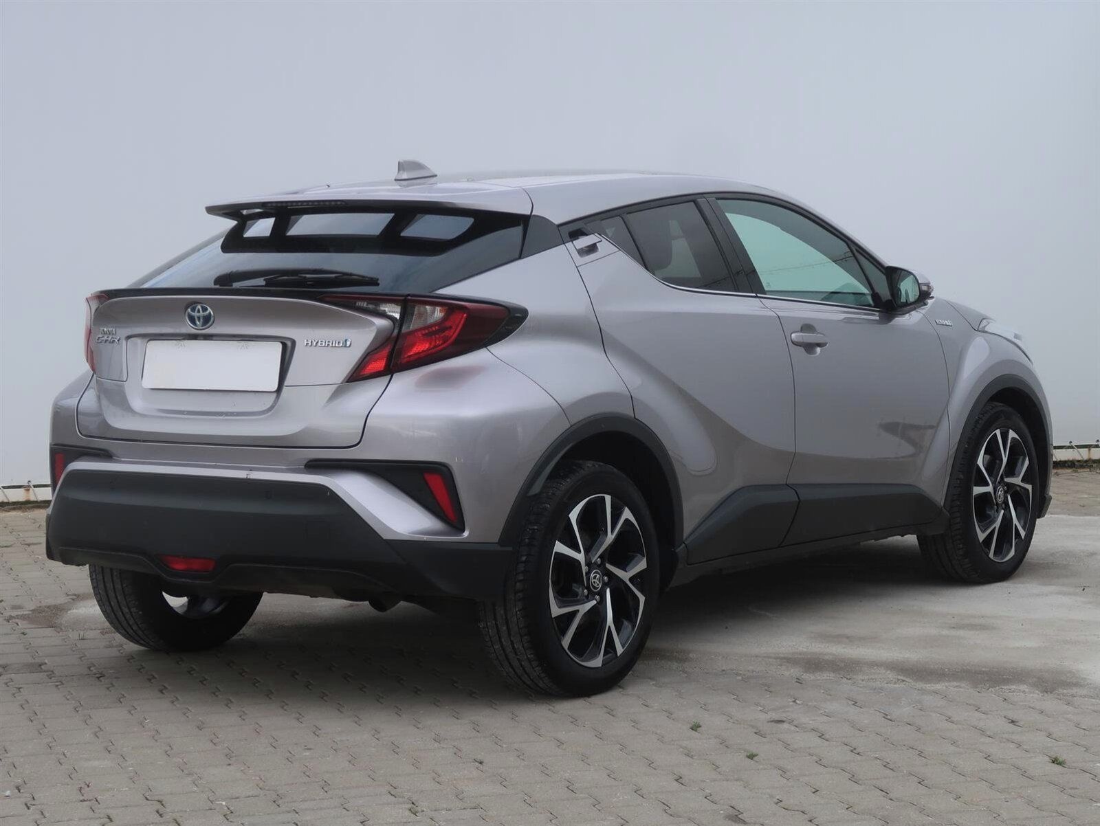 Toyota C-HR, 1.8 Hybrid, Automat - fotka 5