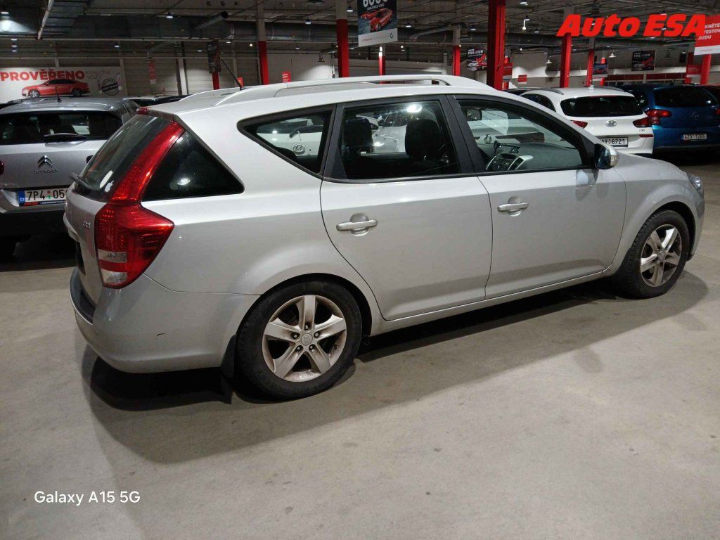 Kia Cee´d, 1.6 crdi - fotka 2