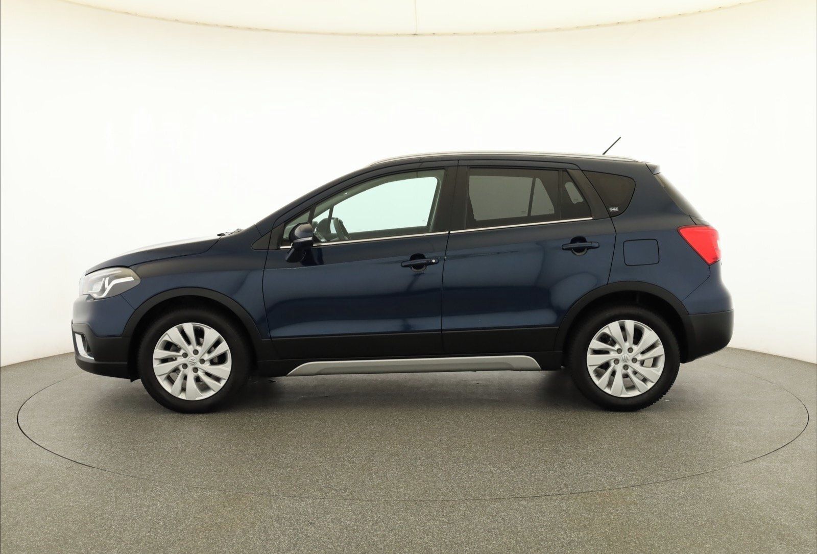 Suzuki SX4 S-Cross, 1.0 BoosterJet, Elegance - fotka 3