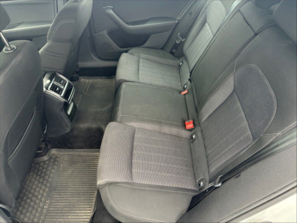 Škoda Superb, 2,0 TDI 110 Style - fotka 6