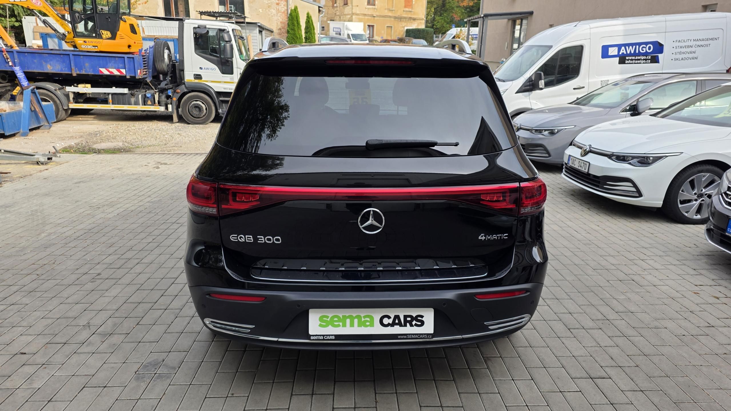 Mercedes-Benz EQB, 300 4matic SoH 95,5% - fotka 6