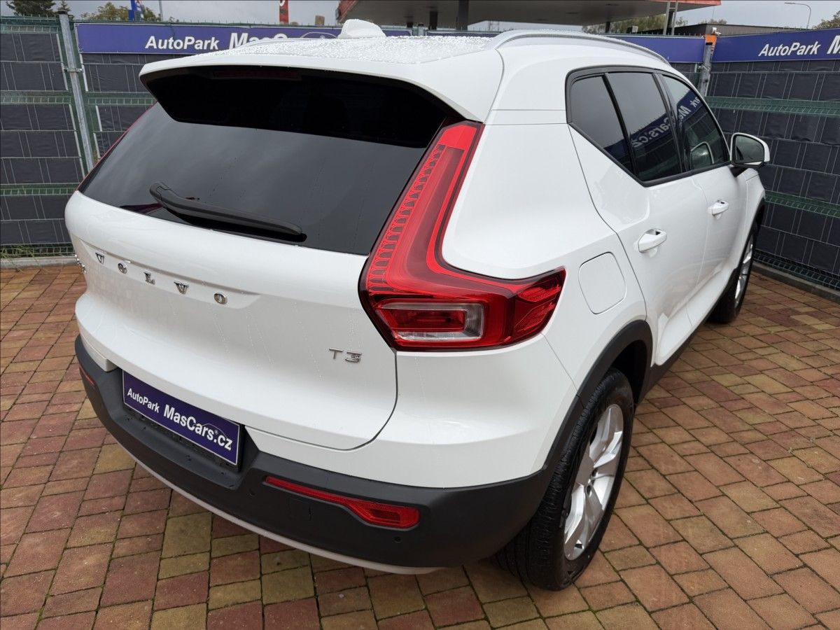 Volvo XC40, 1.5 T3 Momentum/Panorama - fotka 6
