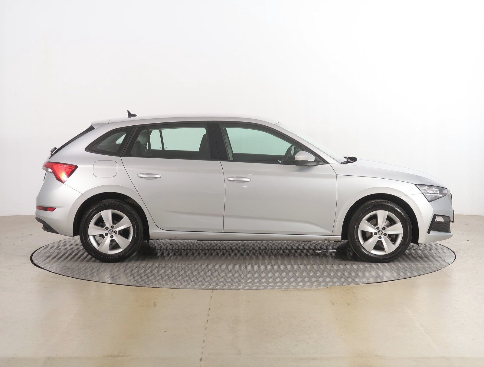 Škoda Scala, 1.0 TSI, Serv.kniha - fotka 6