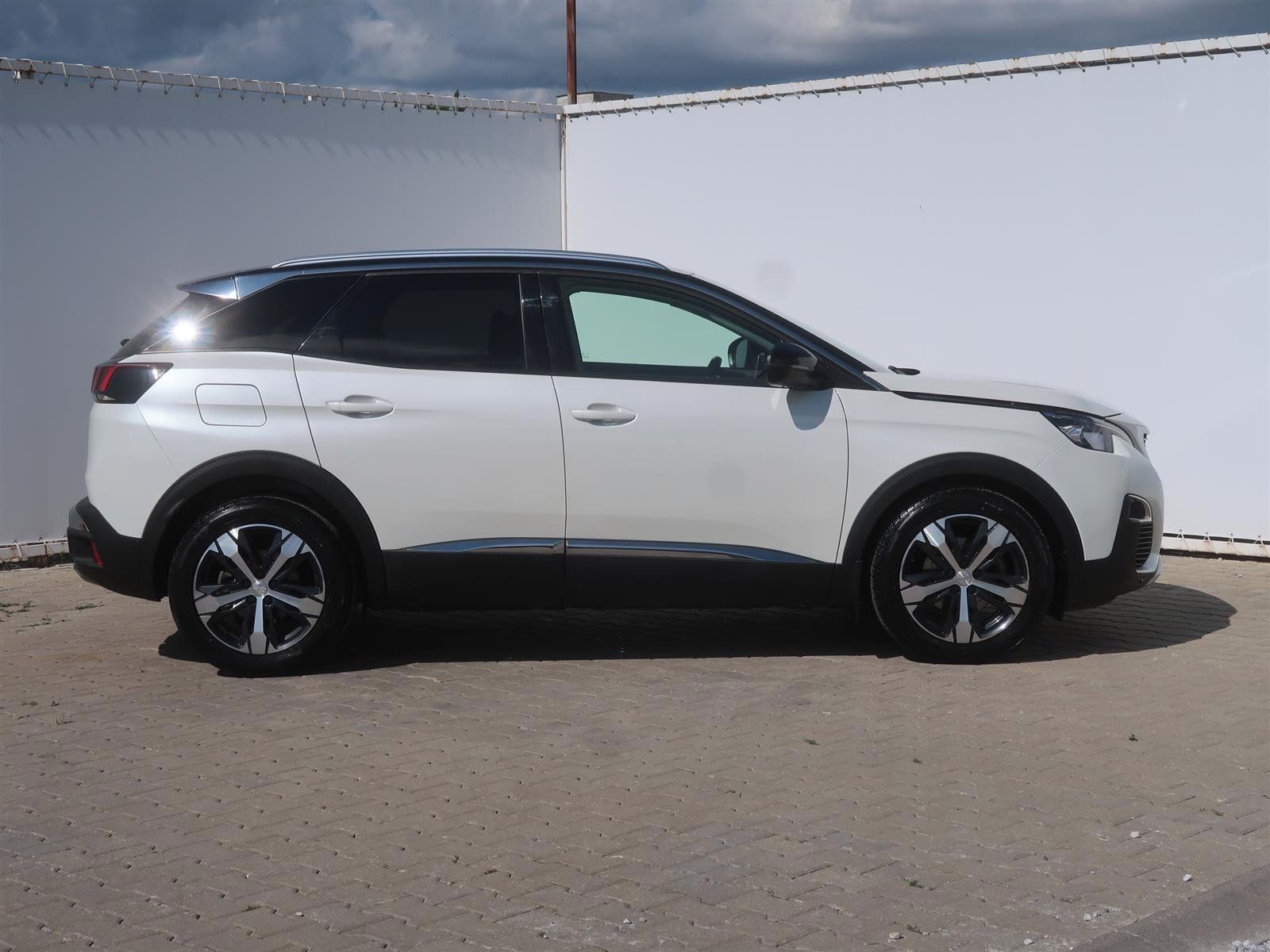 Peugeot 3008, 1.2 PureTech, Automat - fotka 6