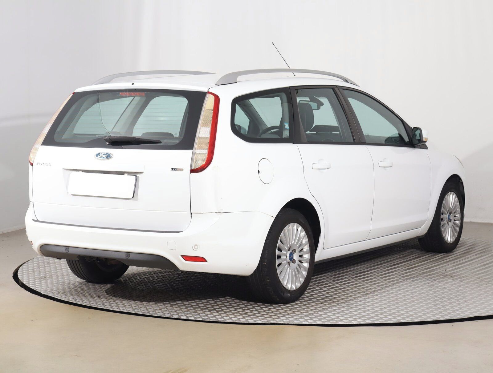 Ford Focus, 1.6 TDCi, po STK - fotka 5