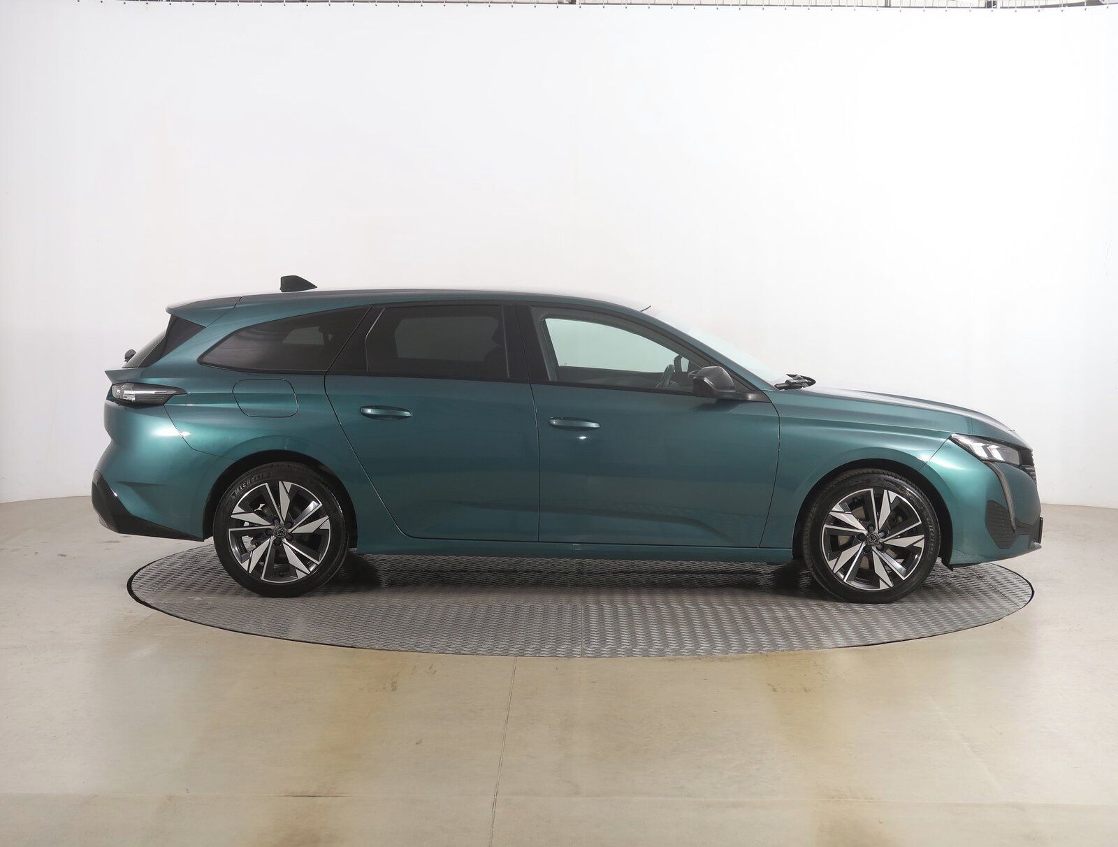 Peugeot 308, 1.2 PureTech, Allure, Automat - fotka 6