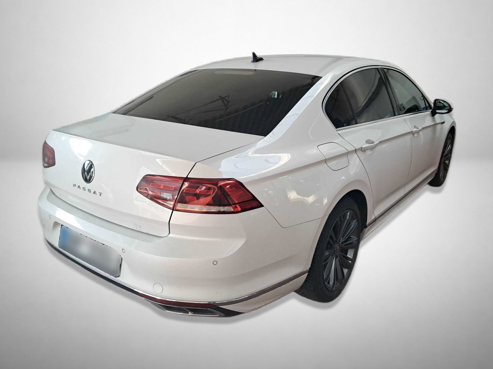 Volkswagen Passat, 2.0 TSI, R-Line, Automat - fotka 2