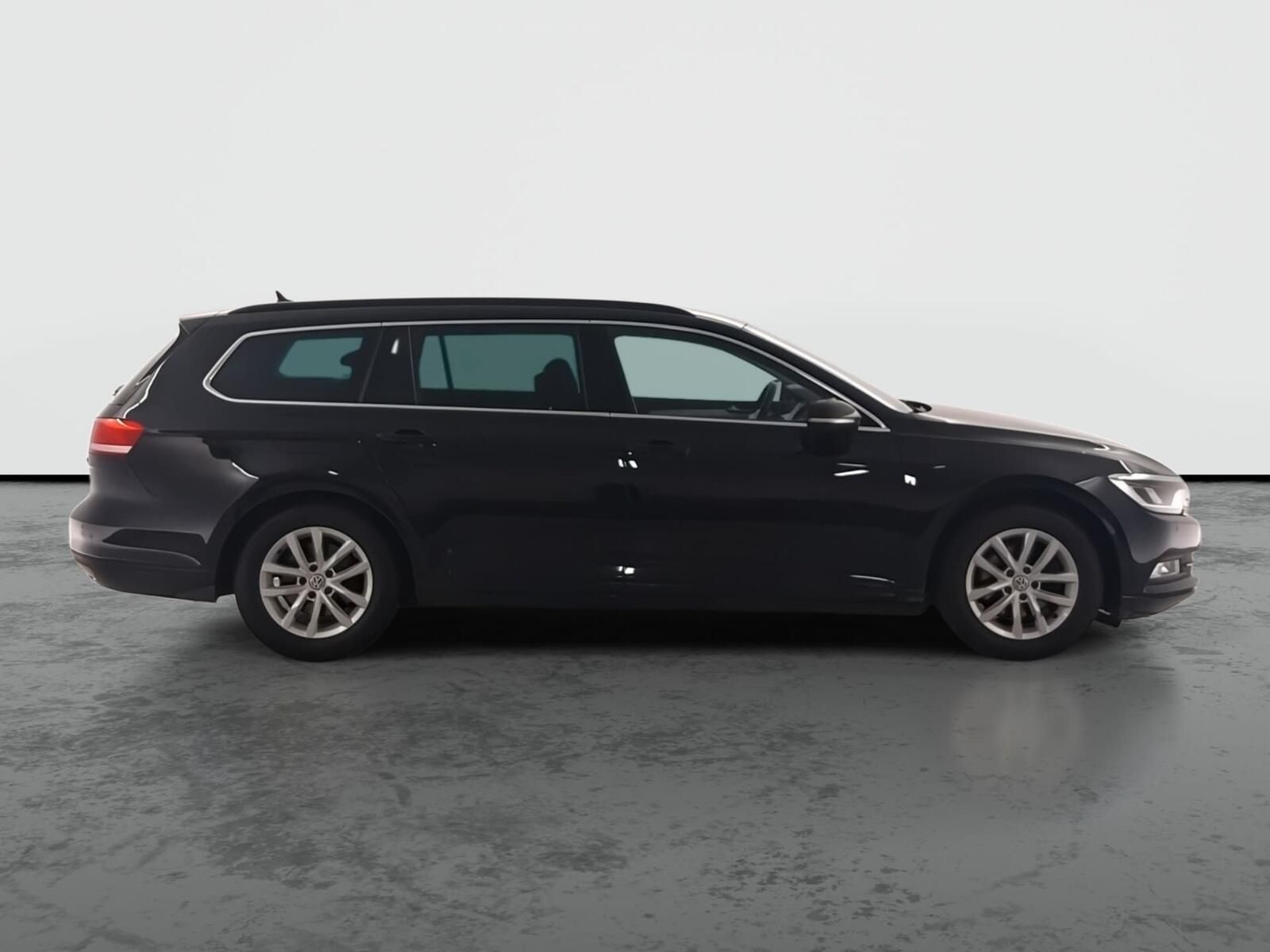 Volkswagen Passat, 2.0 TDI, Comfortline - fotka 6