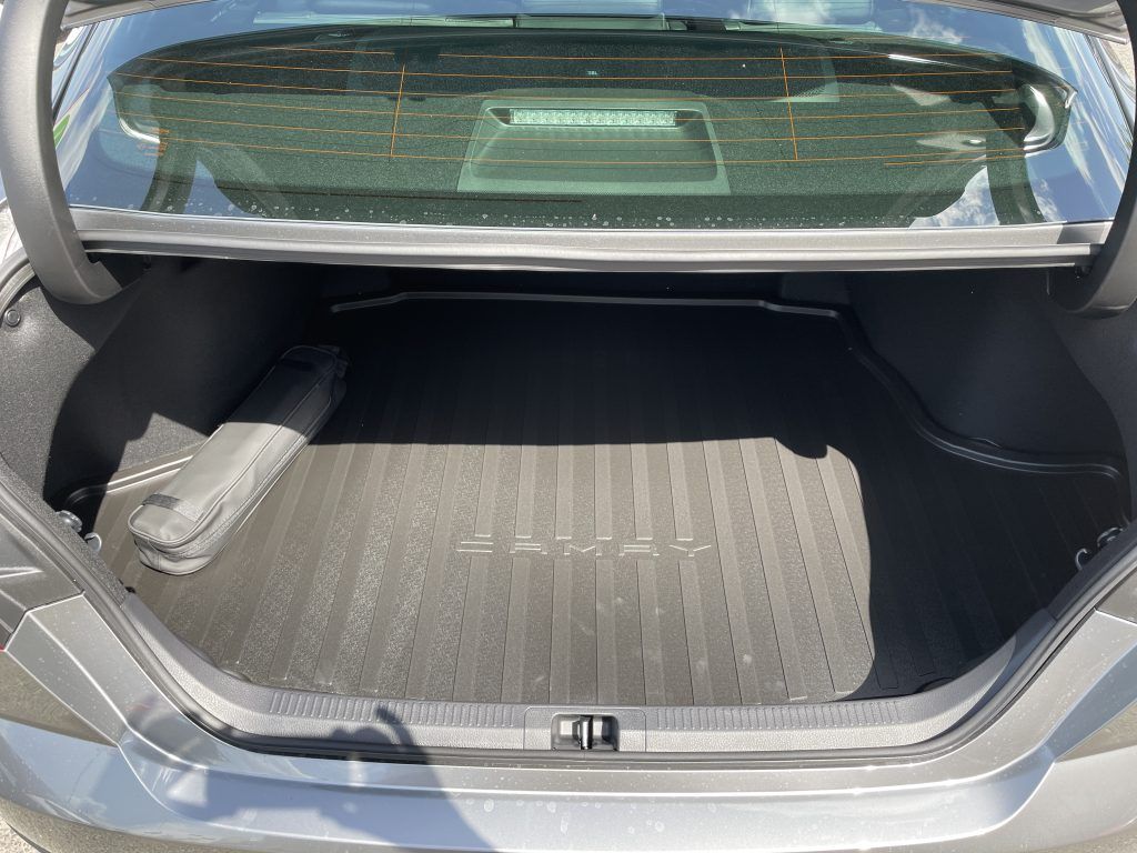 Toyota Camry, 2.5 Hybrid Executive - fotka 6