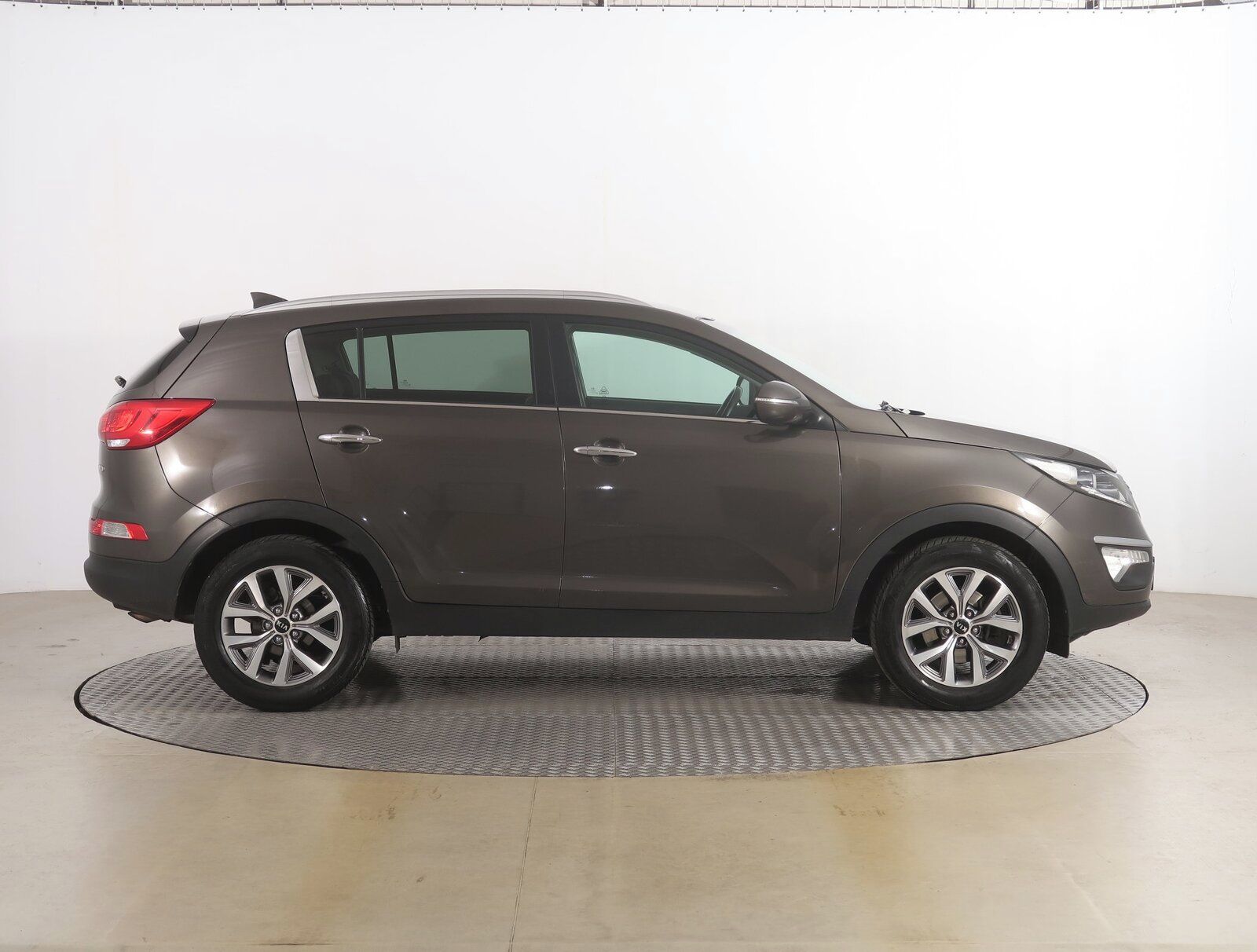 Kia Sportage, 1.6 GDI, Serv.kniha - fotka 6