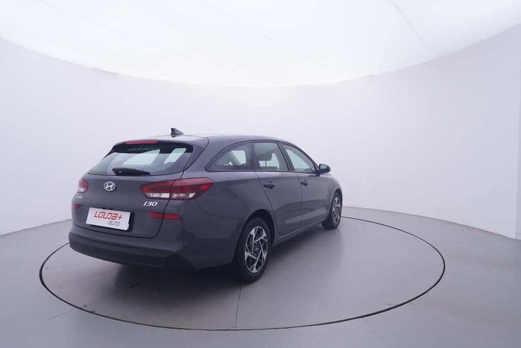 Hyundai i30, Comfort 1.0 GDI 73 kW - fotka 5