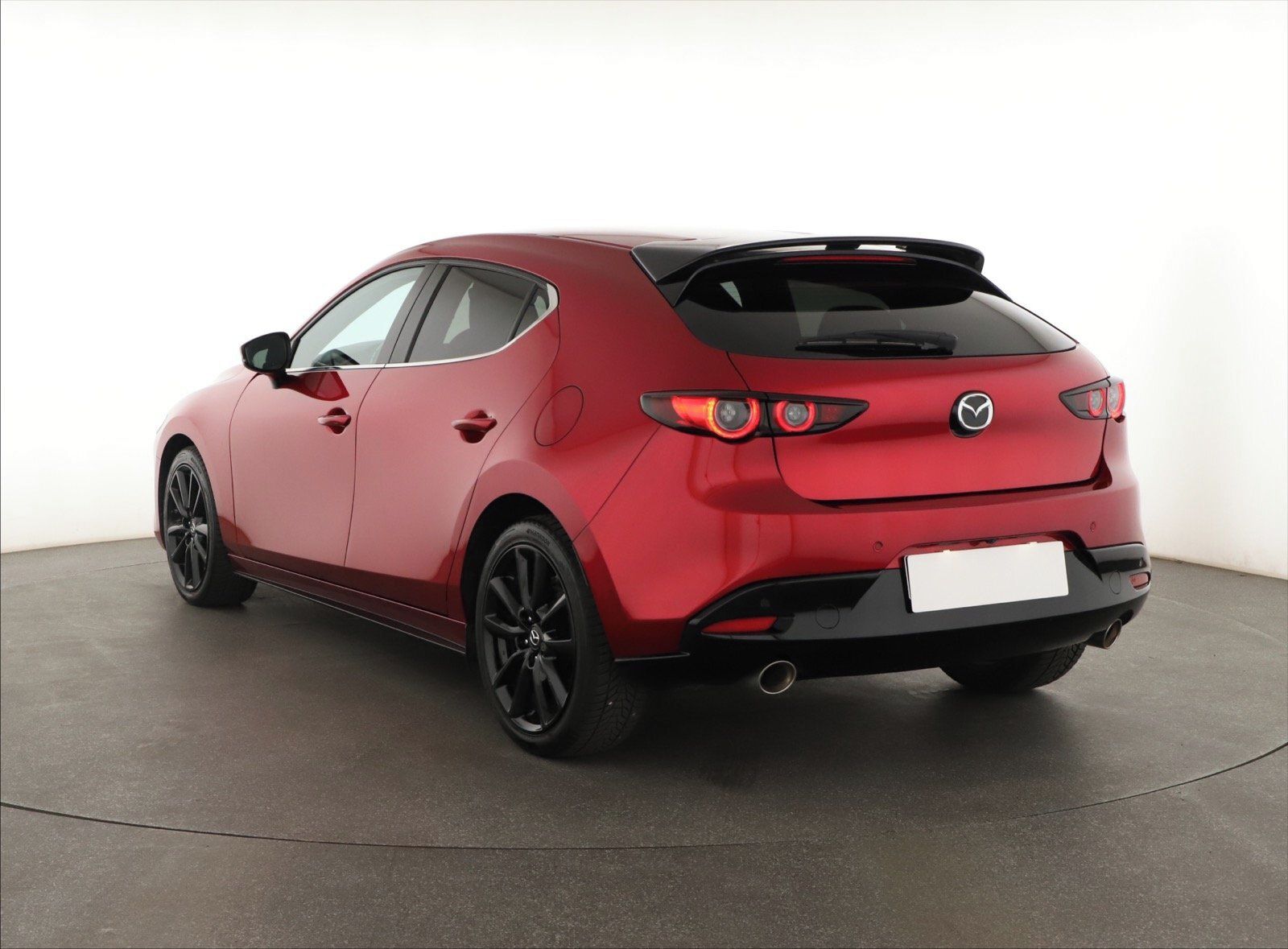 Mazda 3, 2.0 e-Skyactiv X, ČR,1.maj - fotka 4