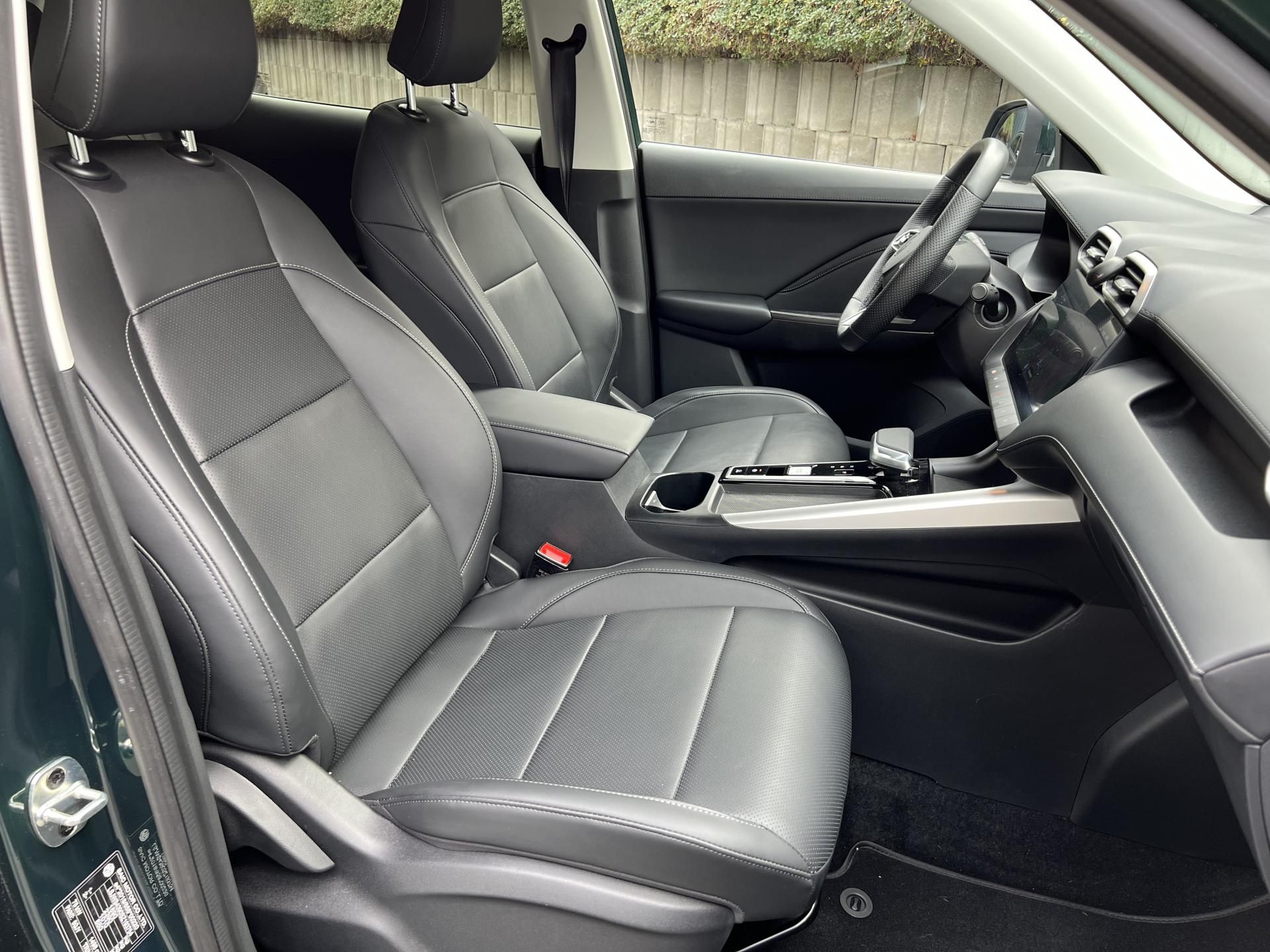 MG ZS, 1.5 HYBRID+ 145 kW 10.000KM - fotka 6