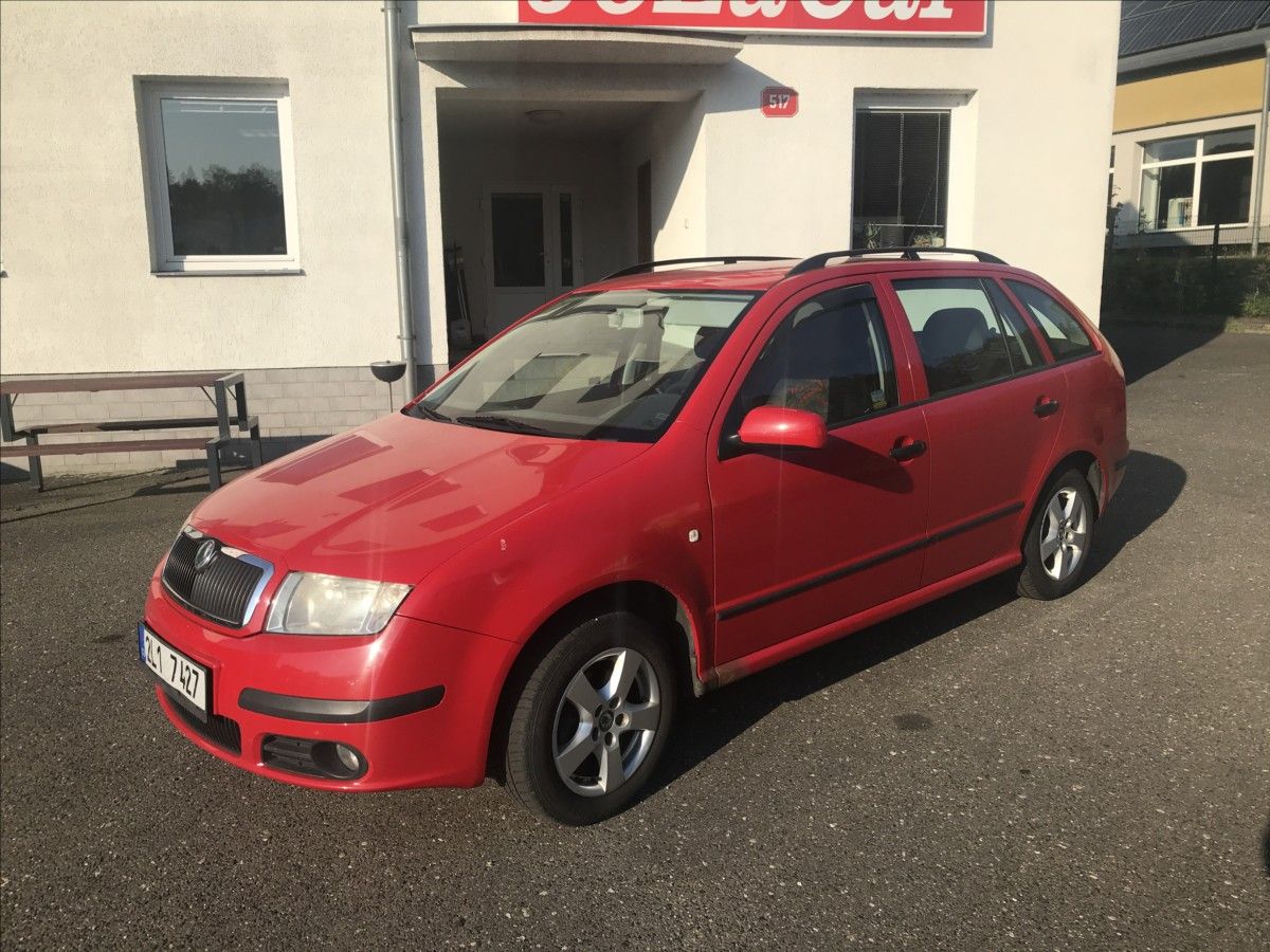 Škoda Fabia, 1,2 12V Combi 47kW - fotka 3