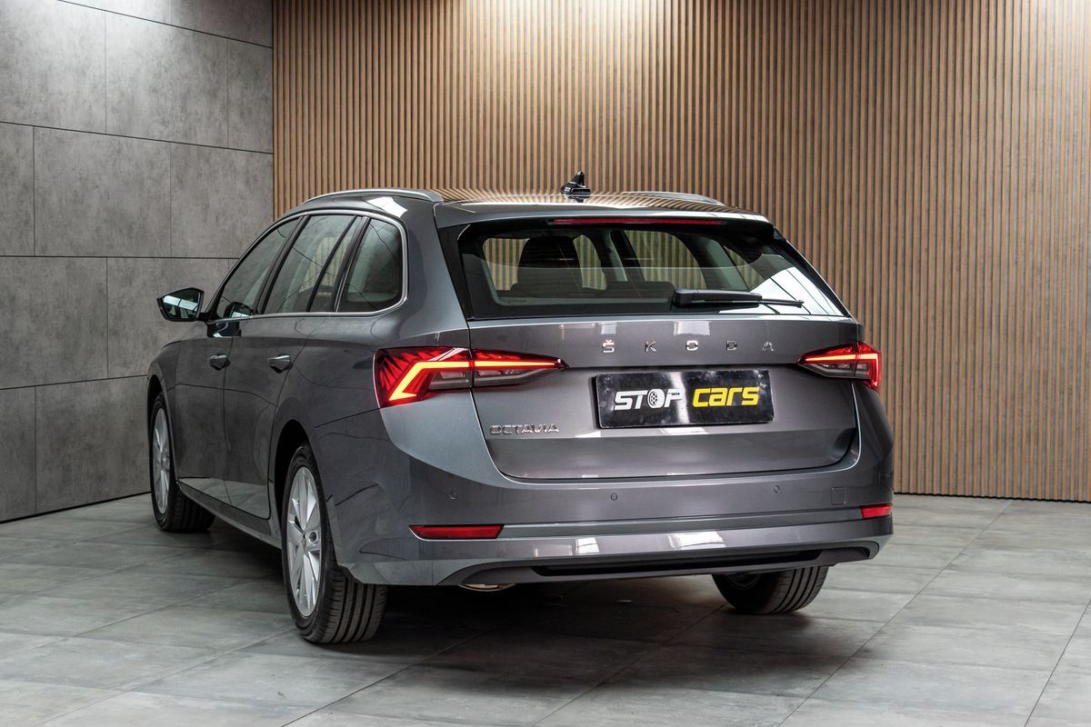 Škoda Octavia, 2.0 TDI STYLE*KESSY*DPH*ČR 1.M - fotka 4