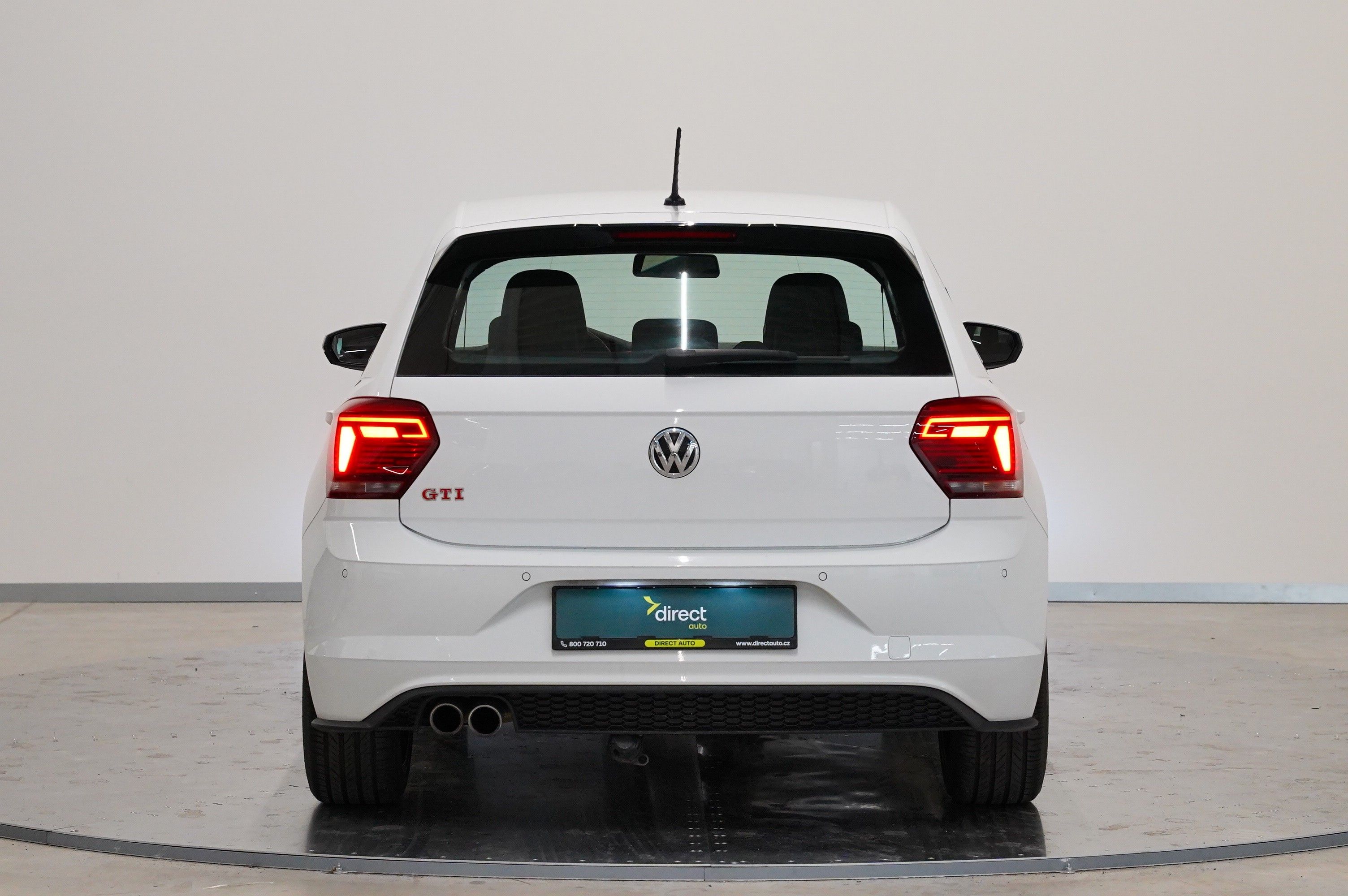 Volkswagen Polo, GTI 2,0 TSI 147 kW - fotka 6