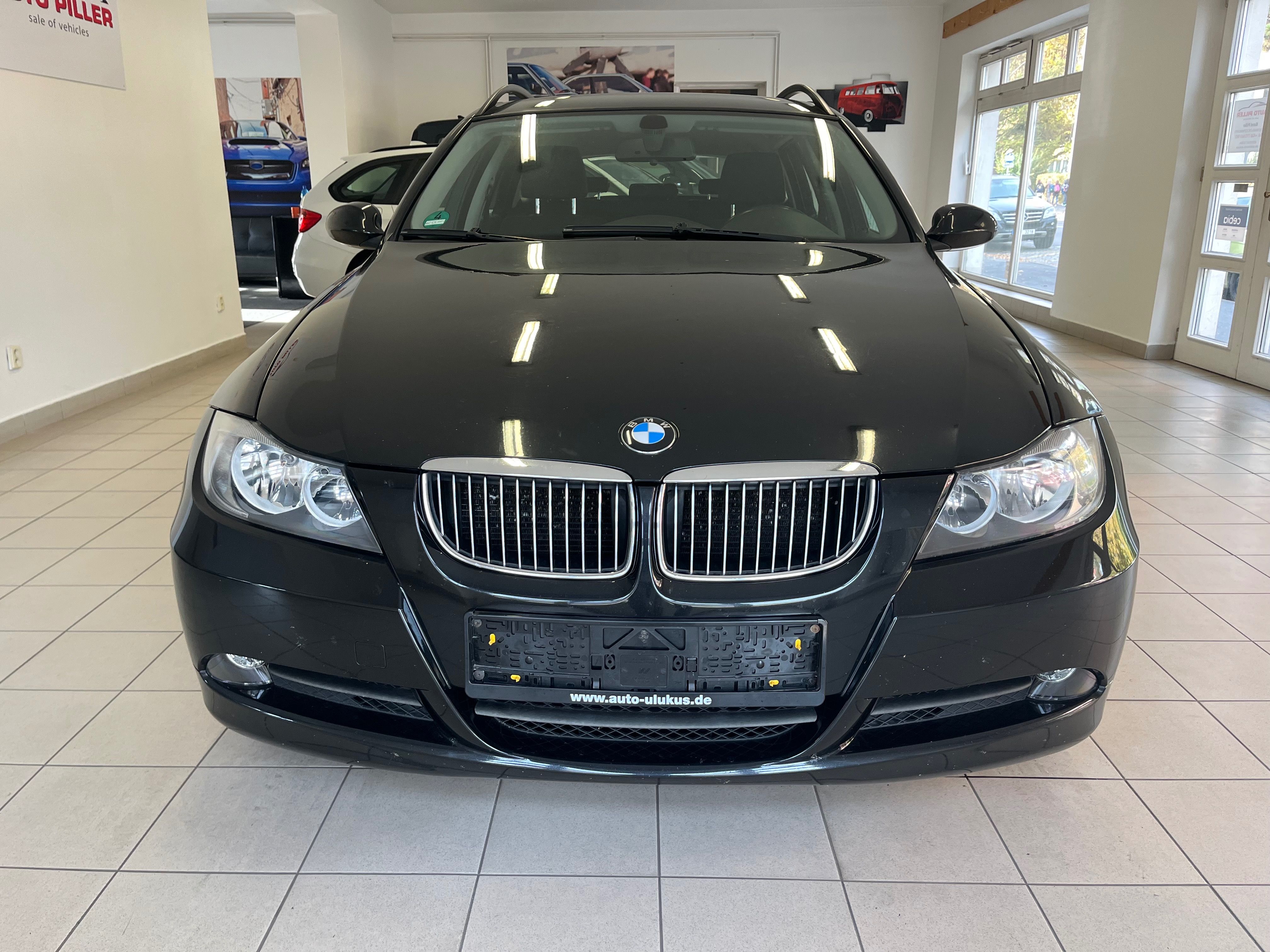 BMW Řada 3 - fotka 2