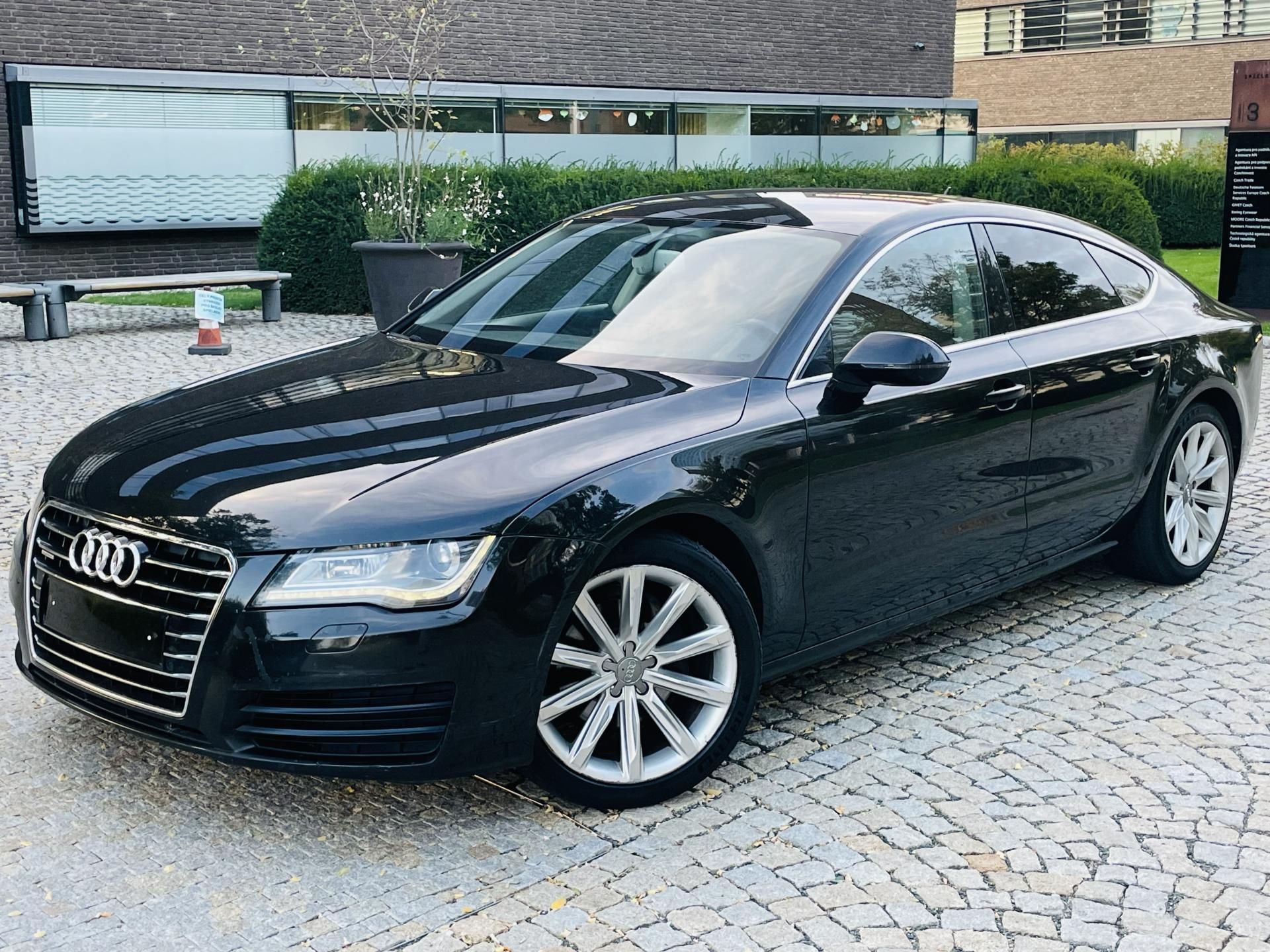 Audi A7, 3.0TDI AUT 4x4 KAMERA TAŽNÉ - fotka 2