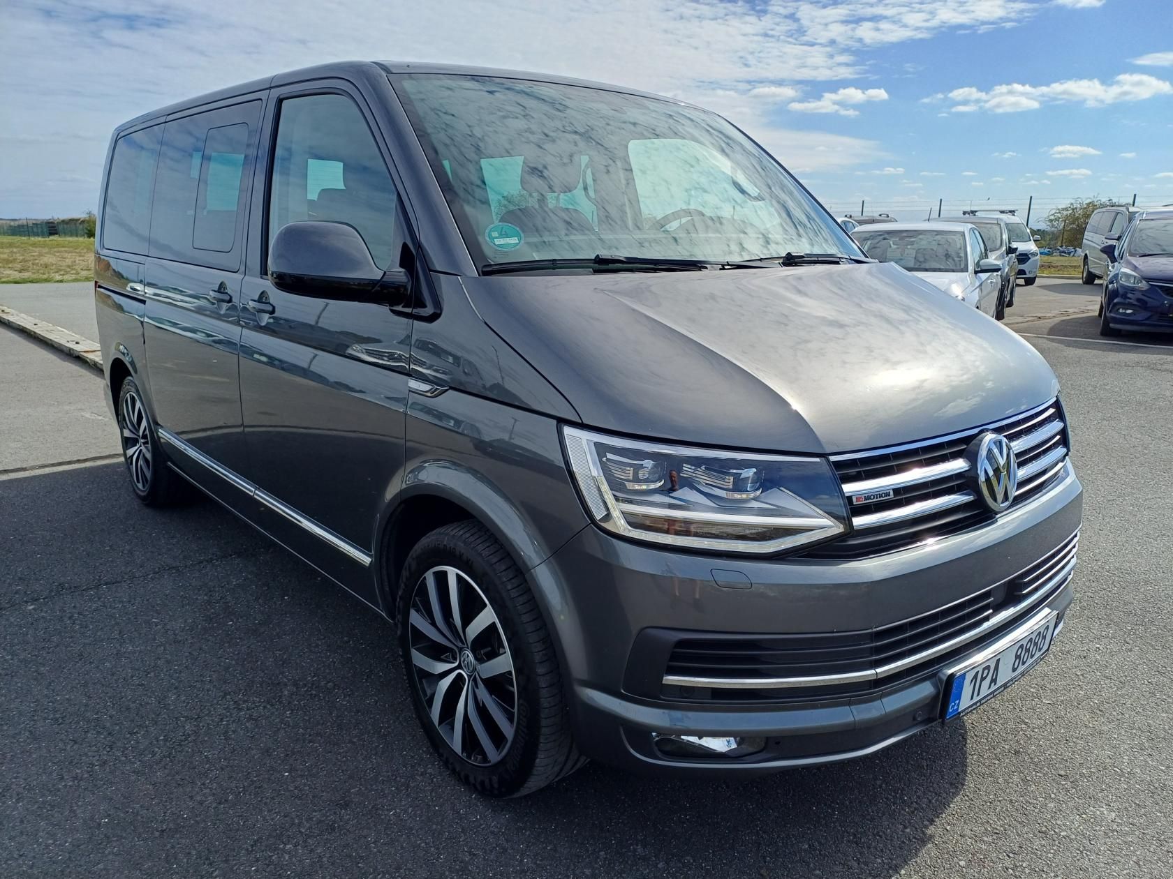 Volkswagen Multivan, 150kW Highline 4M DSG Webasto - fotka 4