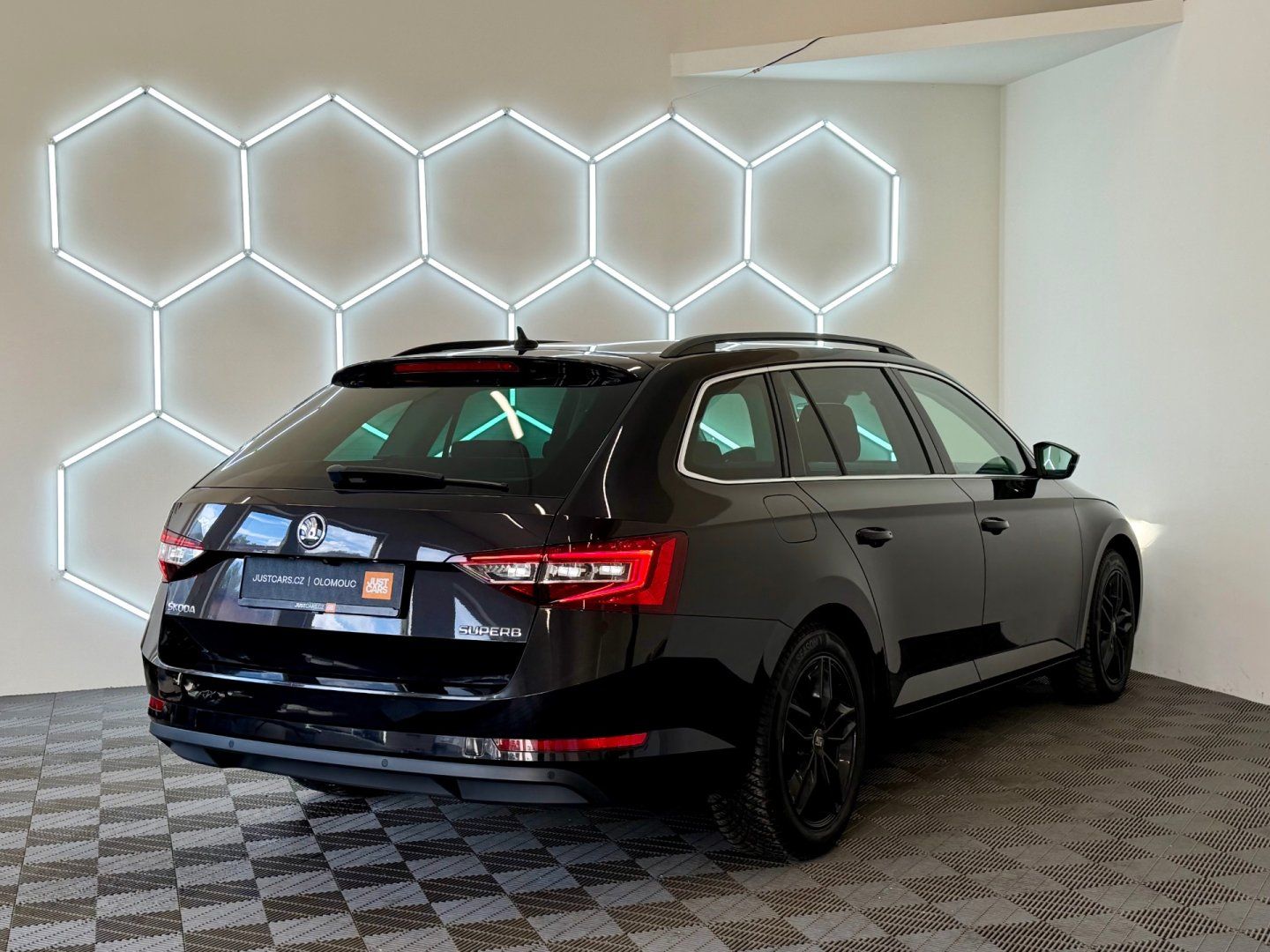 Škoda Superb, 1.4 TSI 110 kW DSG/GPS NAVI - fotka 5