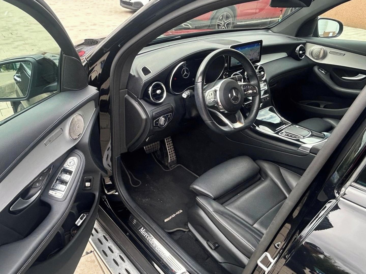 Mercedes-Benz GLC, 300d - fotka 5