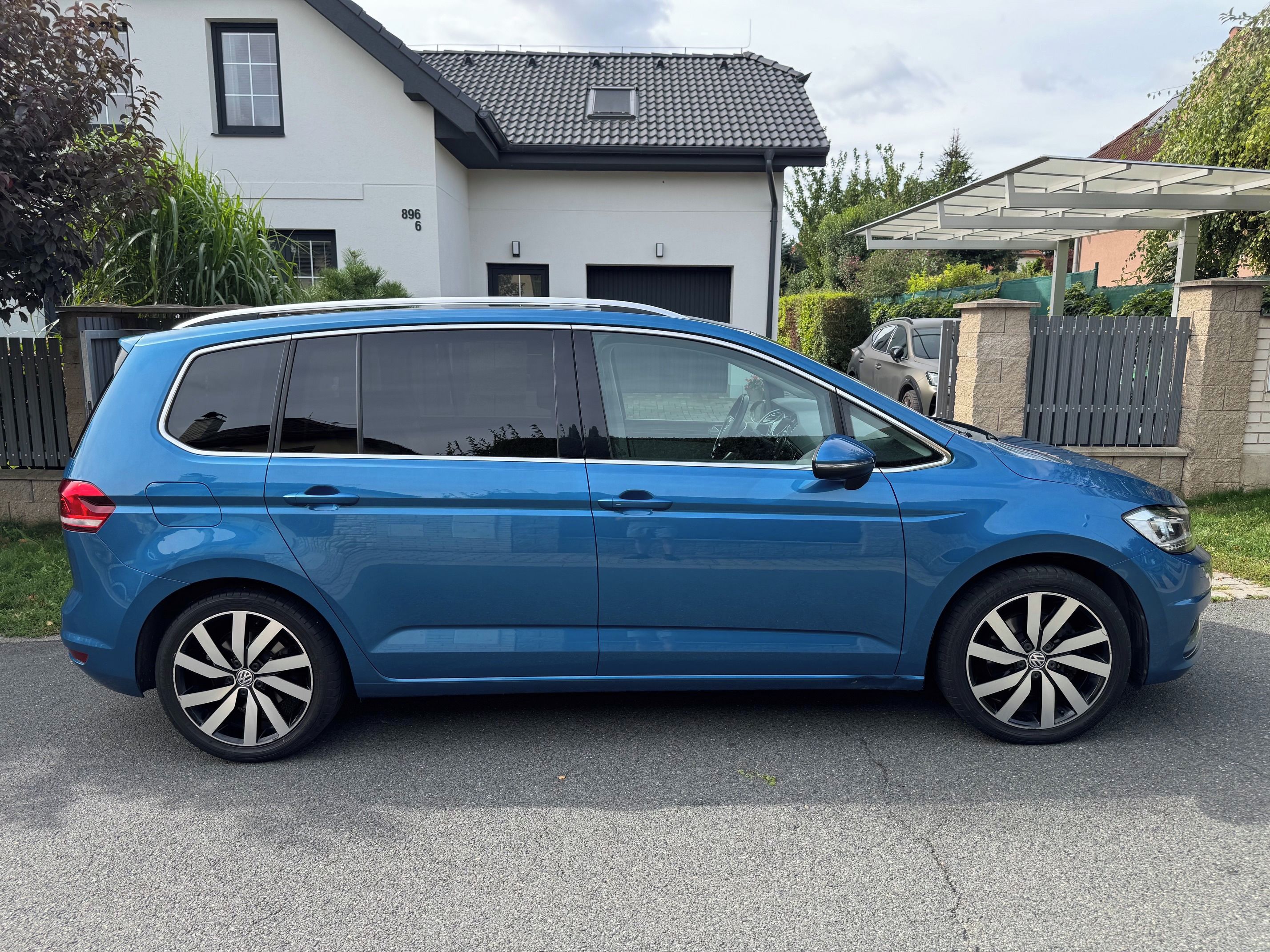 Volkswagen Touran, 2.0 TDI 140 kW DSG, 115000km