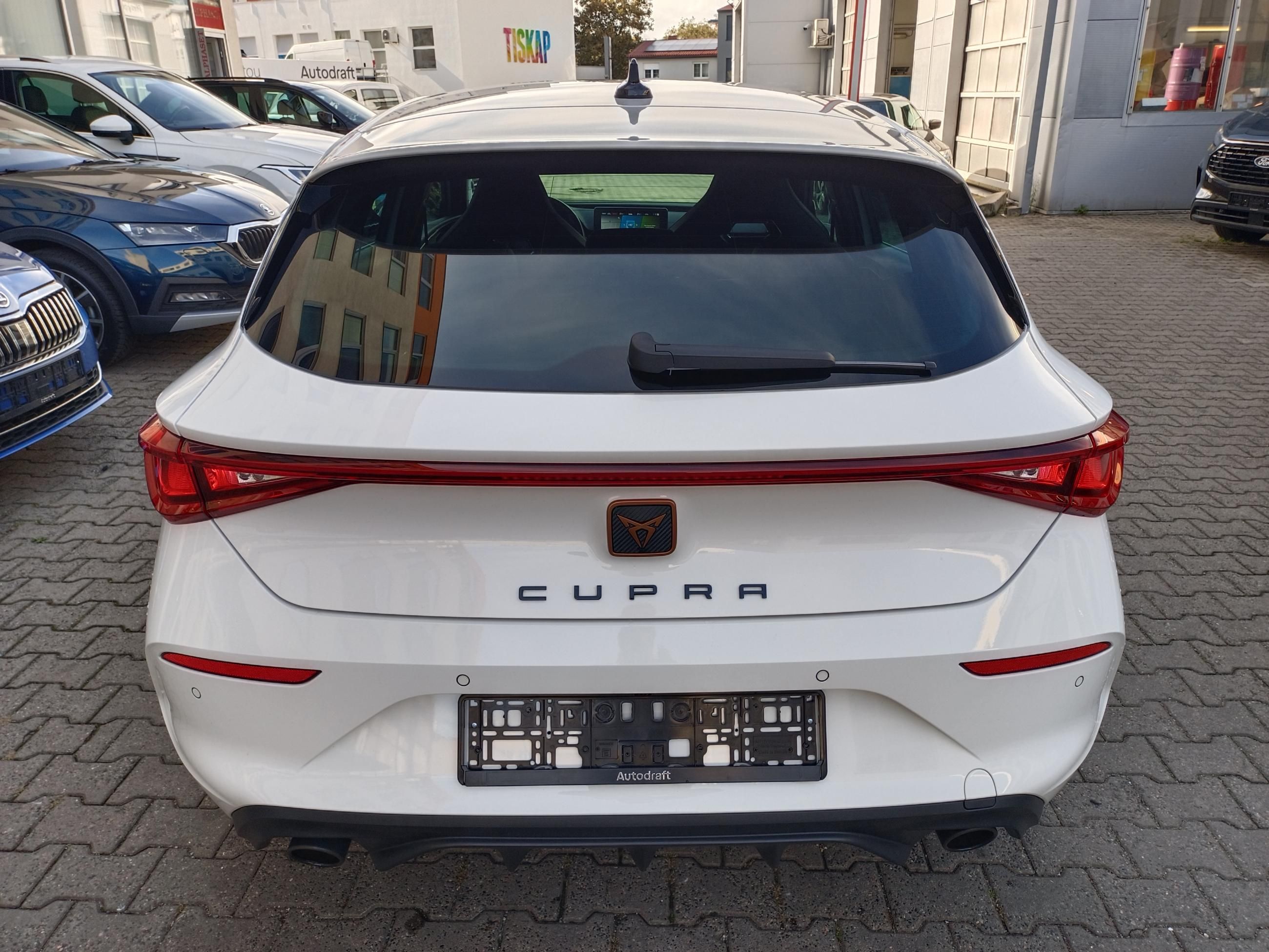 Cupra Leon, Cupra 2.0 TSI 180kW / DCC - fotka 5