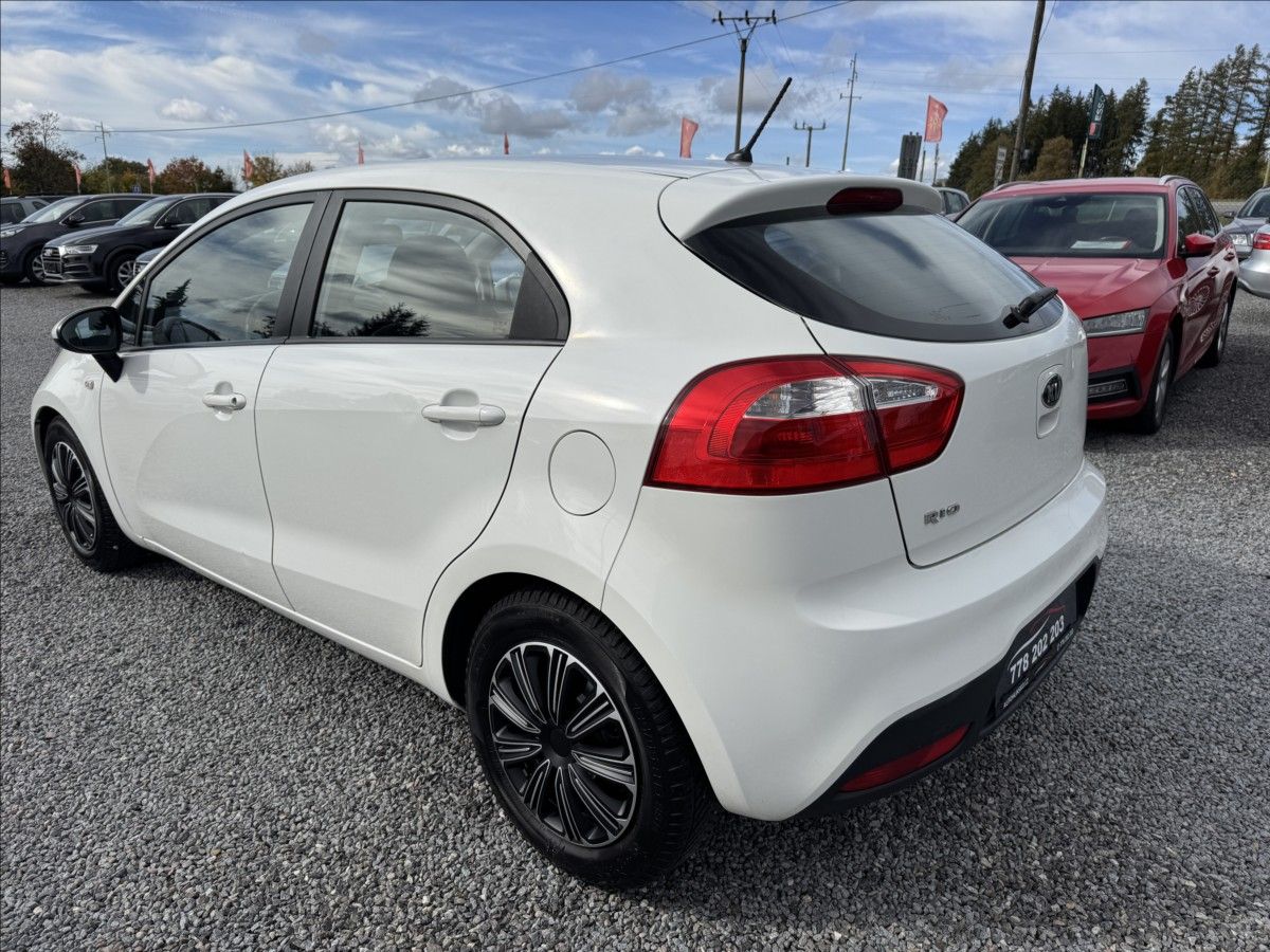 Kia Rio, 1,3   i 62KW 1.MAJITEL - fotka 5