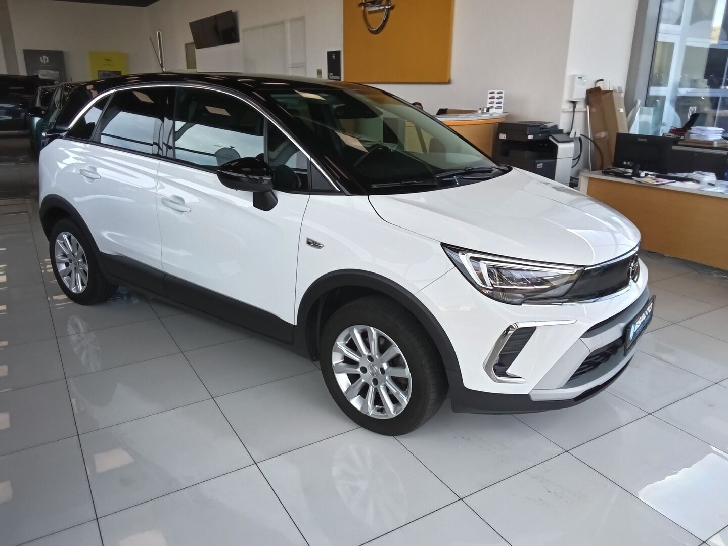 Opel Crossland, 1.2T 96KW AUT 2021 - fotka 2