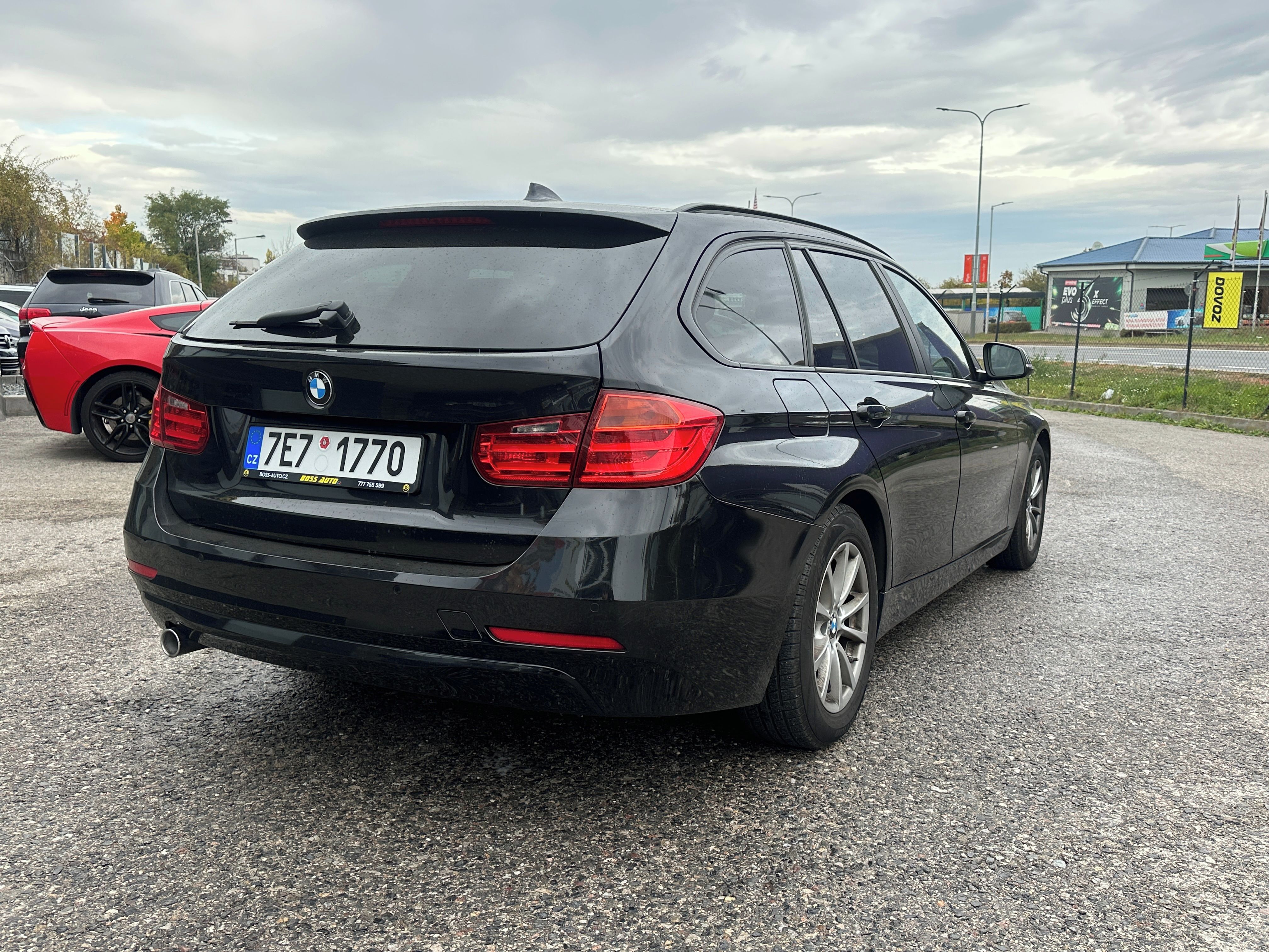 BMW Řada 3, BMW 316D 2014 - fotka 6