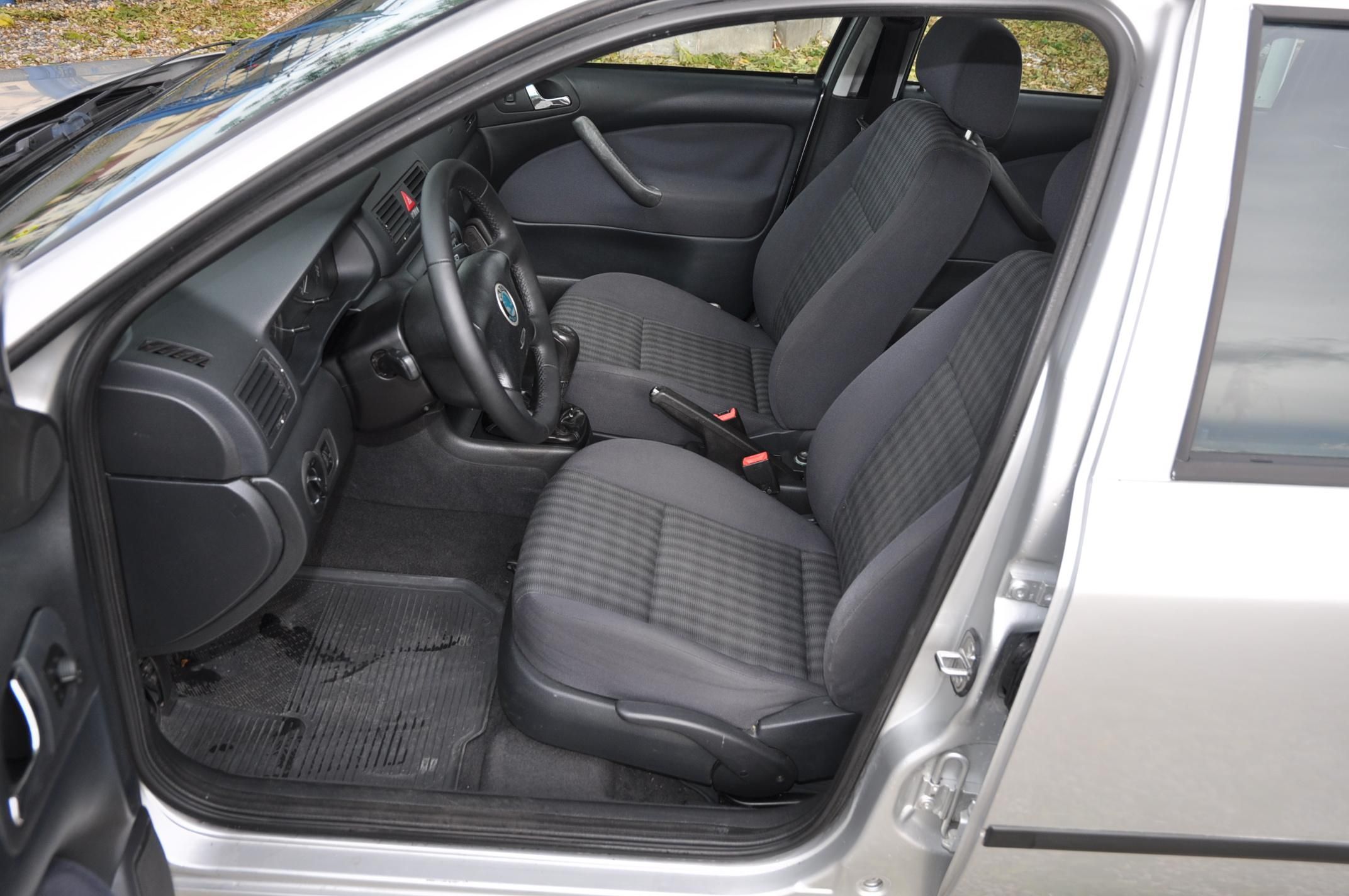 Škoda Octavia, I 1.9TDi 74kW KOMBI - fotka 6