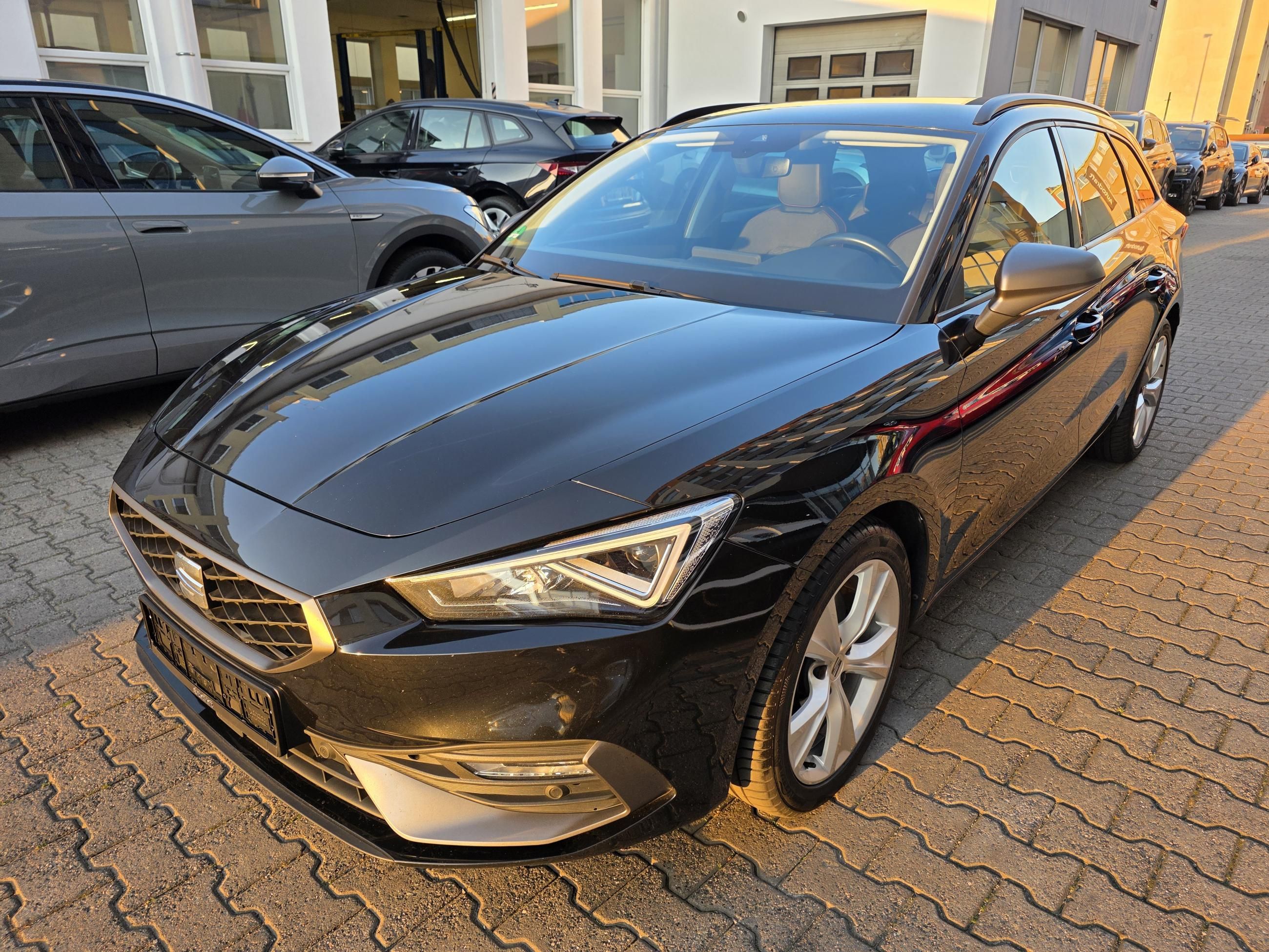 Seat Leon, FR 2.0 TDI 110kW DSG / Tažné - fotka 2