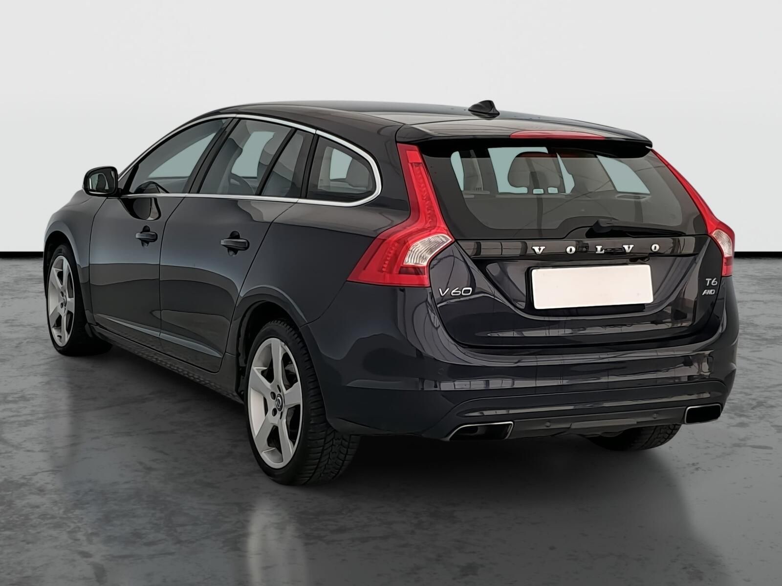 Volvo V60, T6 AWD, 4X4, Automat - fotka 4