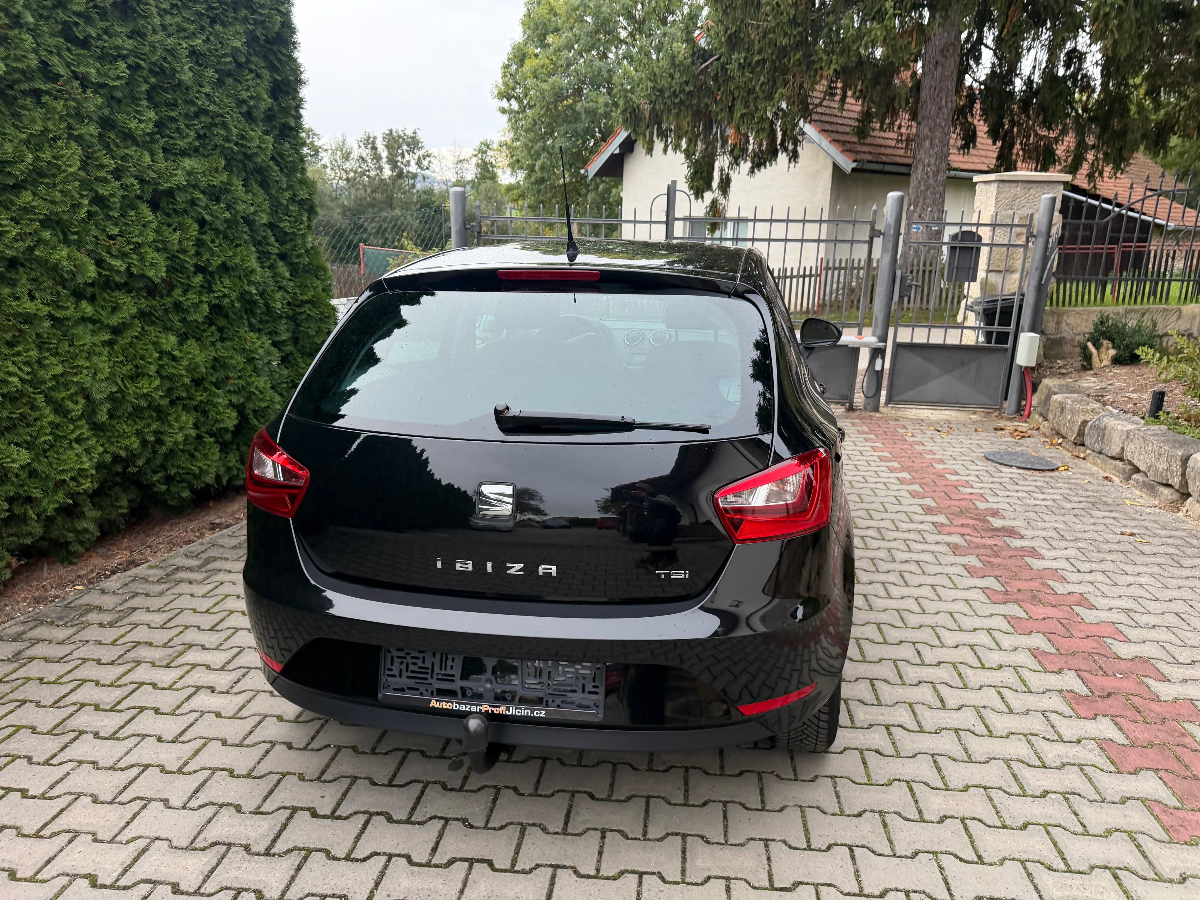 Seat Ibiza, 1,2 TSi / 66kw Tažné klima - fotka 5
